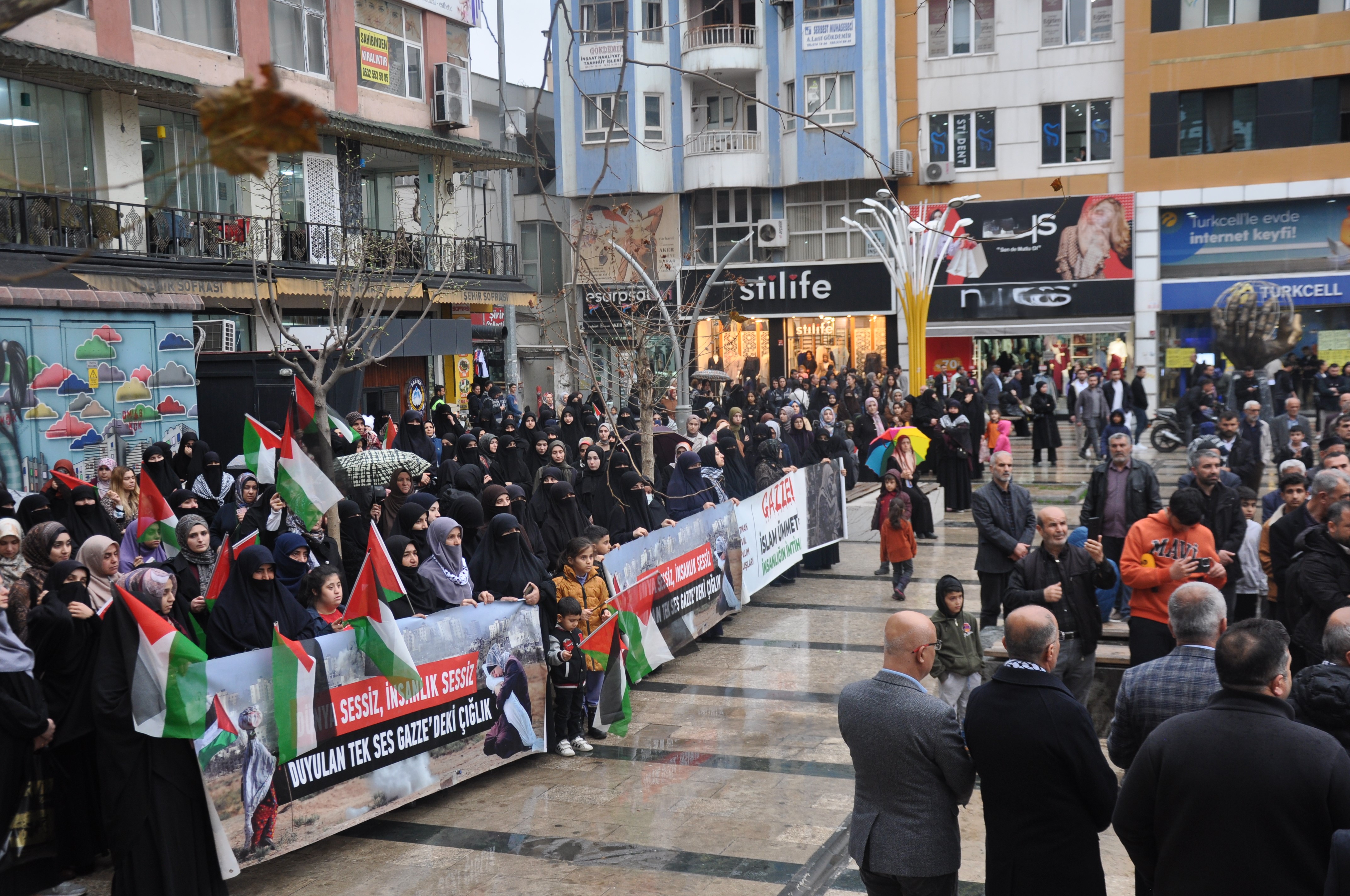 Batman Halkı Gazze Ve Yemen İçin Meydana İndi (2)