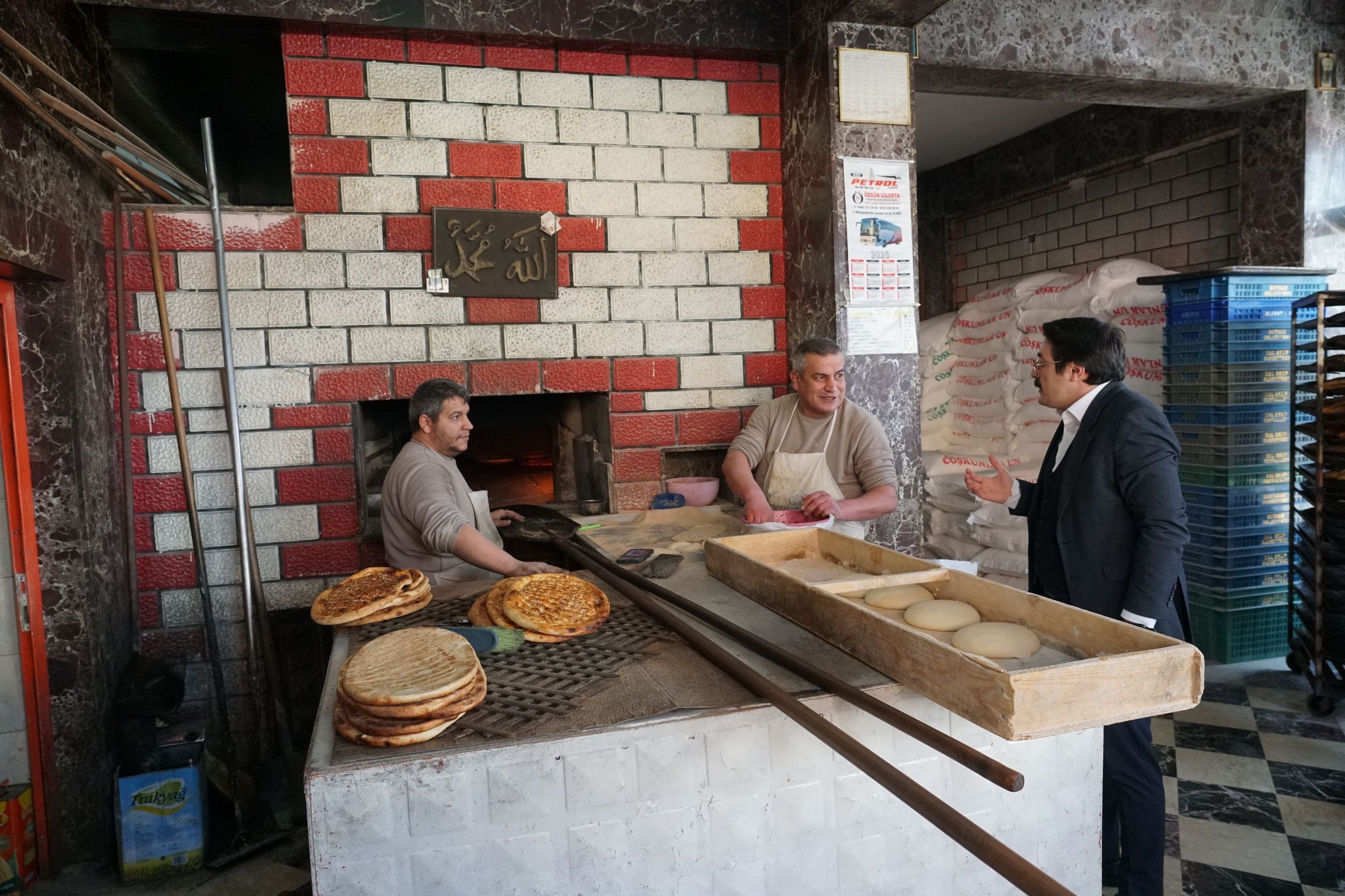 Beşiri Kaymakamı Yılmaz’dan Esnafa Ramazan Ziyareti (2)