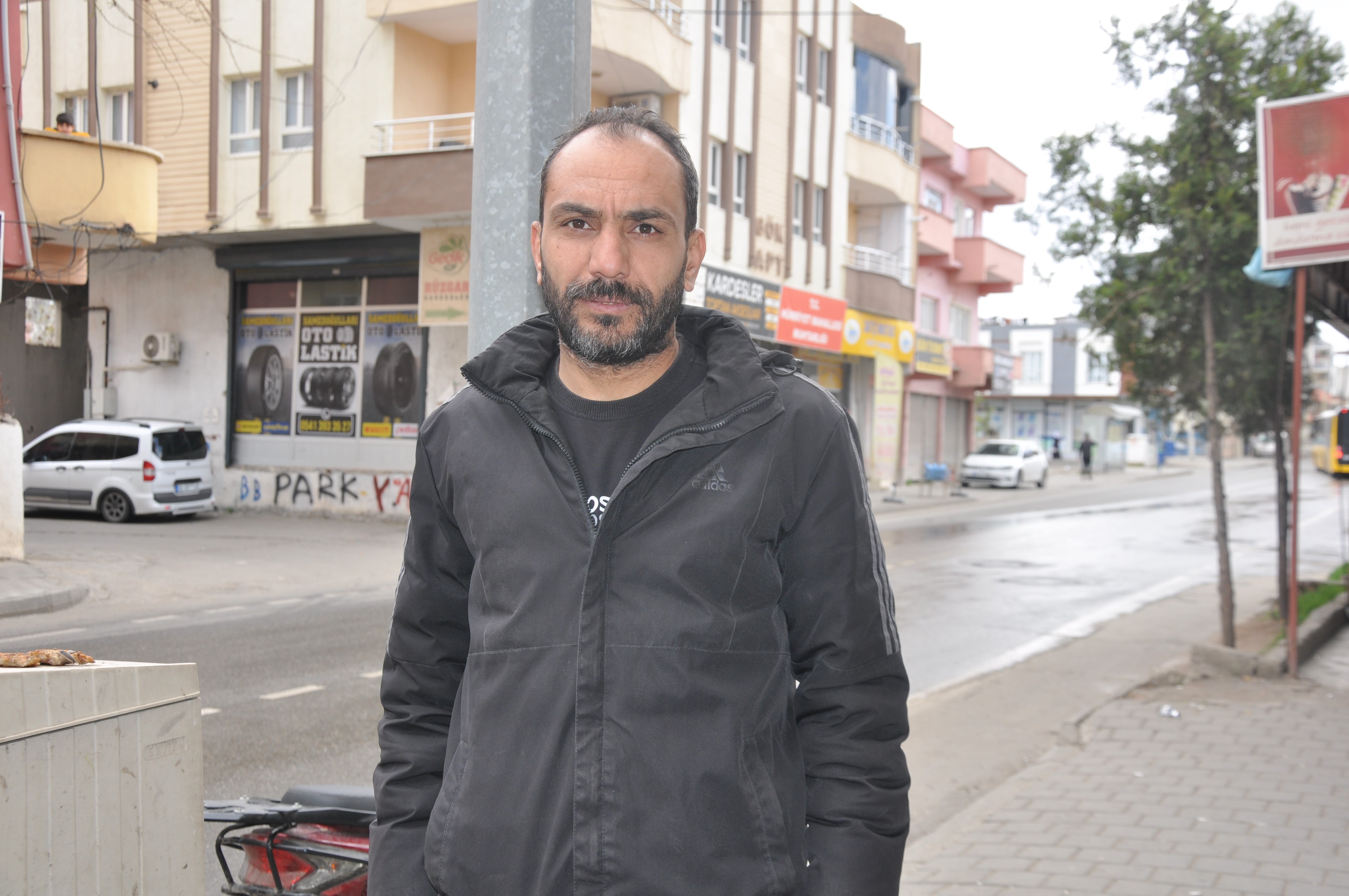 Dostlar Caddesi 3 Gündür Su Altında1