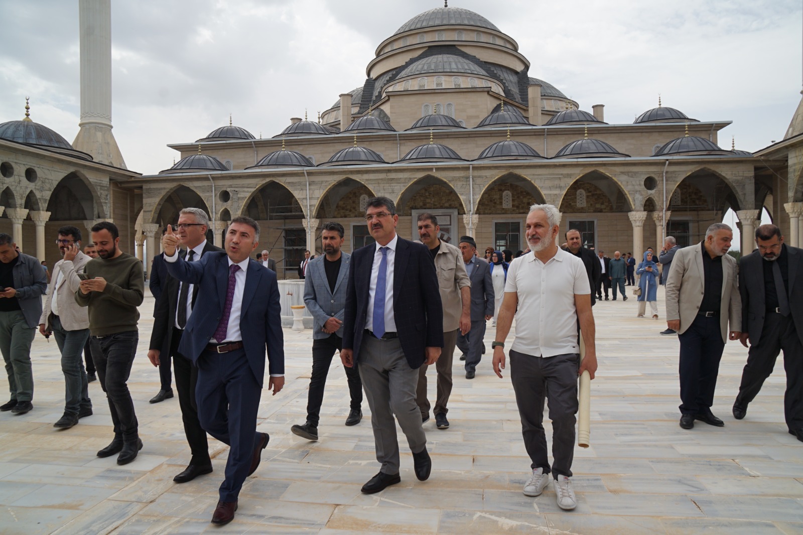 Batman Üniversitesi'nde Din Görevlileri Ve Öğretmenlere Yönelik Mesleki Gelişim Projesi Tanıtıldı (2)-1