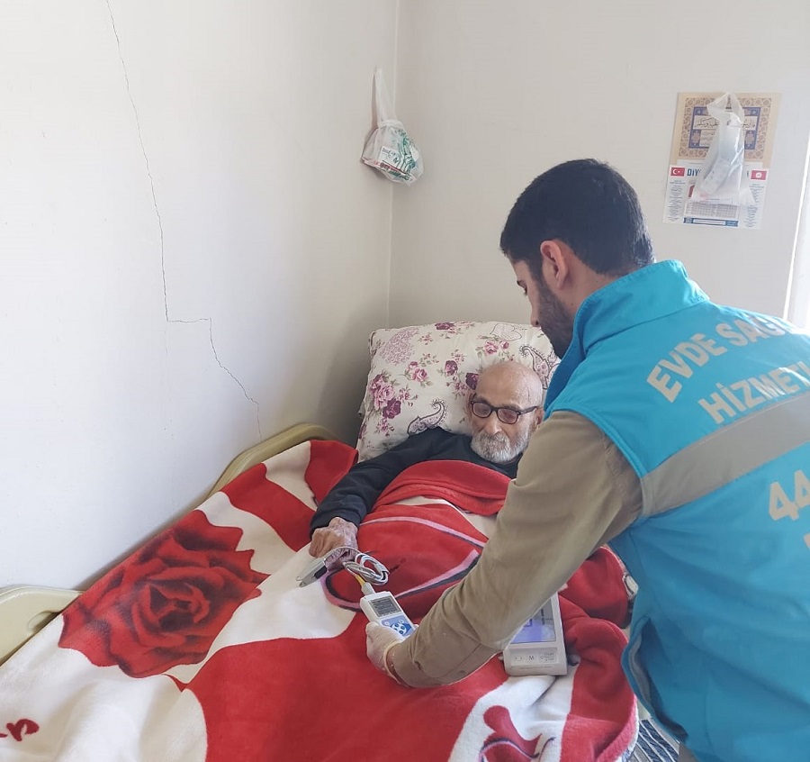 Binlerce Hastaya Evde Sağlık Hizmeti Verildi (3)