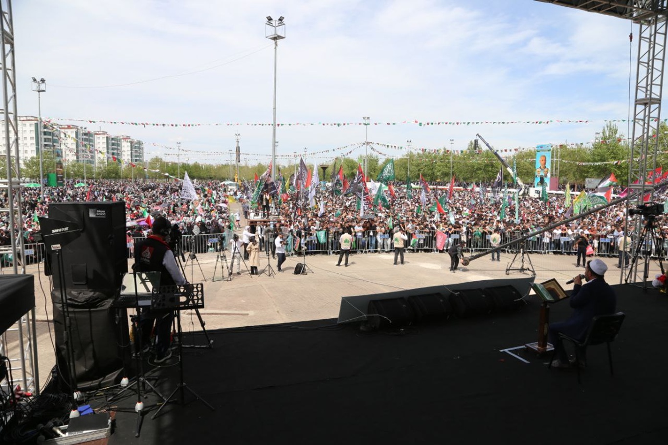 Diyarbakır’da Yüz Binler Direniş Önderi Hazreti Muhammed İçin Buluştu (5)