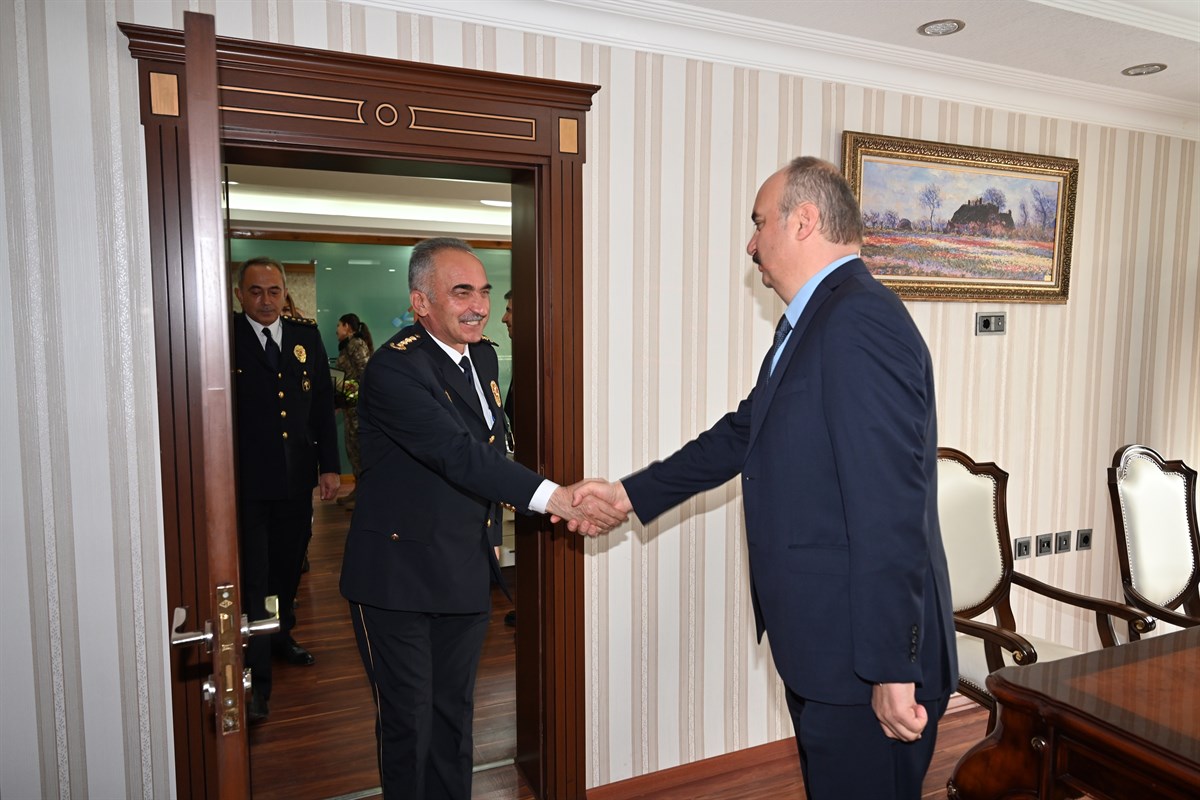 Emniyet Teşkilatından Valiye Polis Haftası Ziyareti (1)