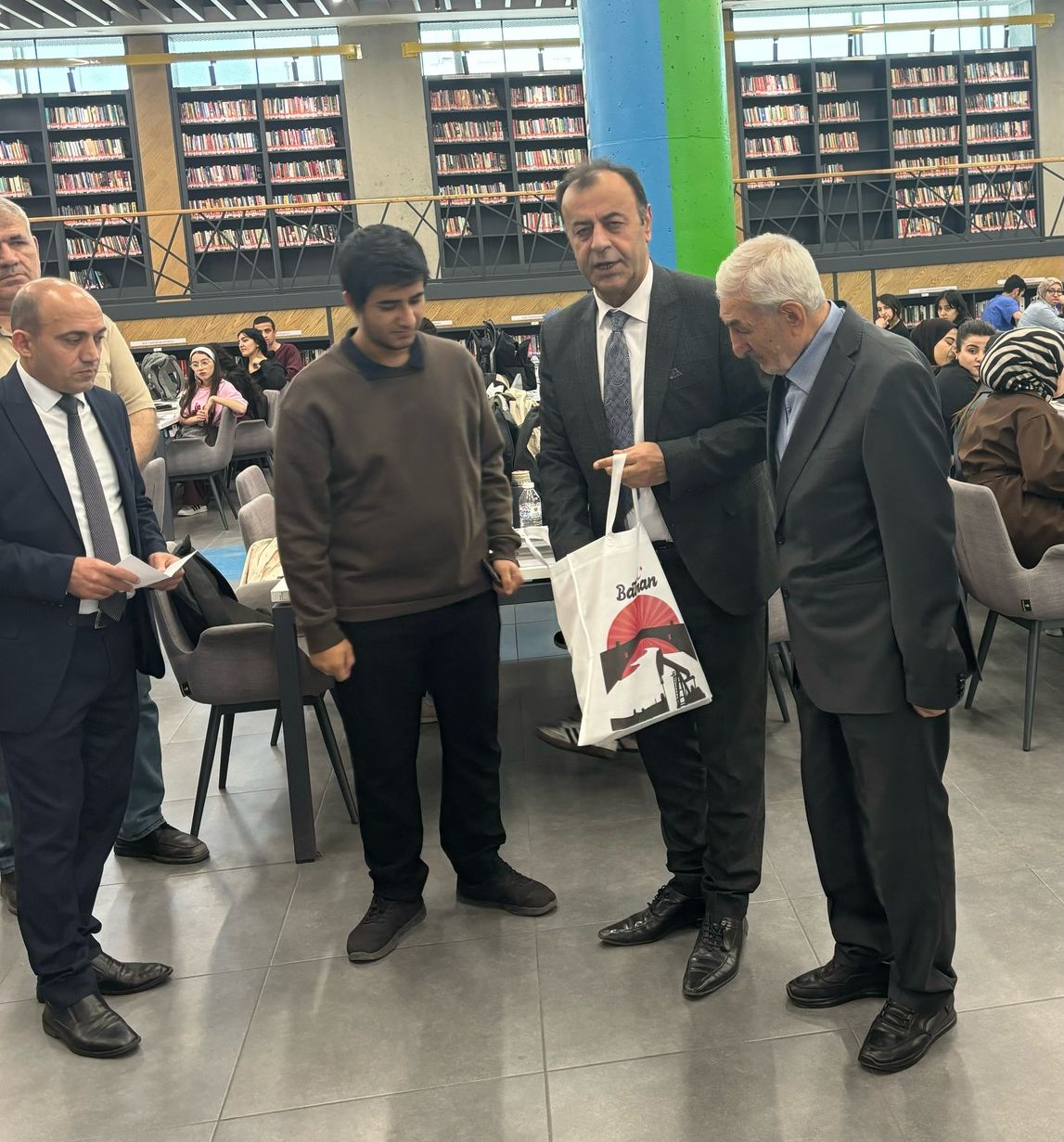 Gerçek Bir Kitap Kurt’u! (2)-1