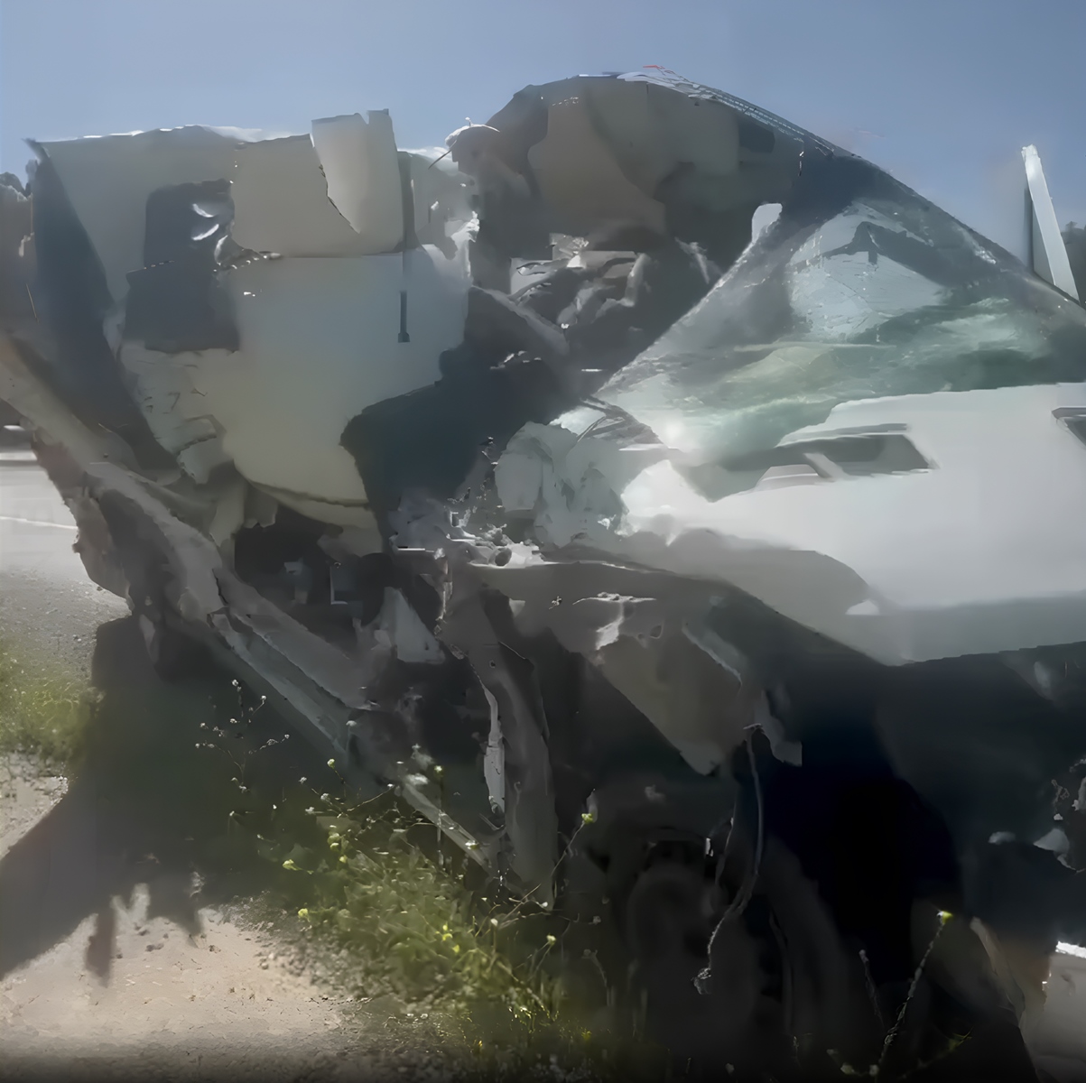 Hurdaya Dönen Araçtan Burnu Bile Kanamadan Kurtuldu 9