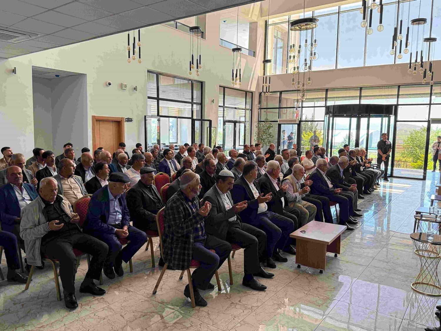 Kozluk’ta Örnek Barış Uçman Ve Balki Aileleri El Sıkıştı-1