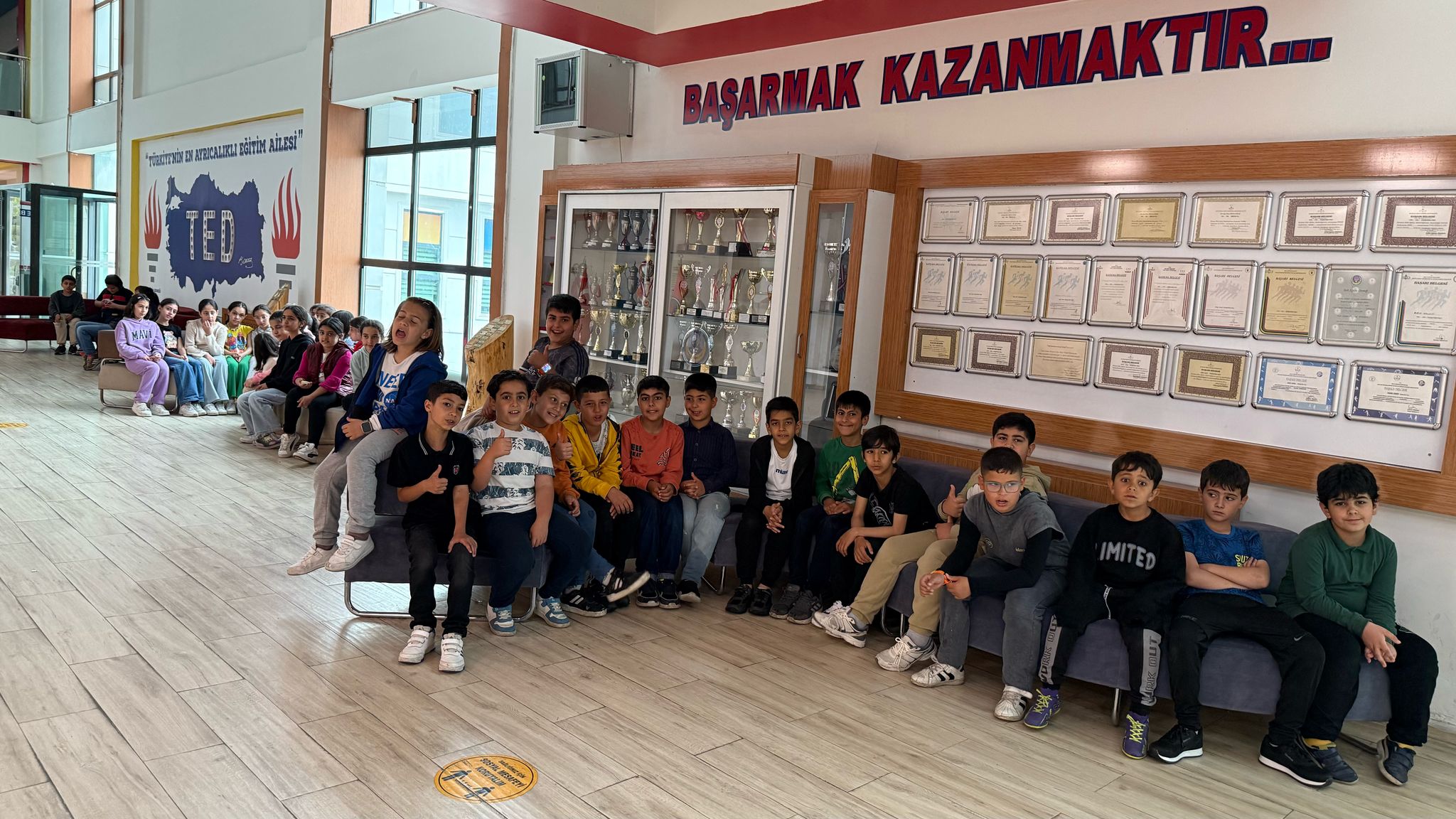 Minik Mucit Adayları Bilim Şenliğinde Keşfe Çıktı (1)