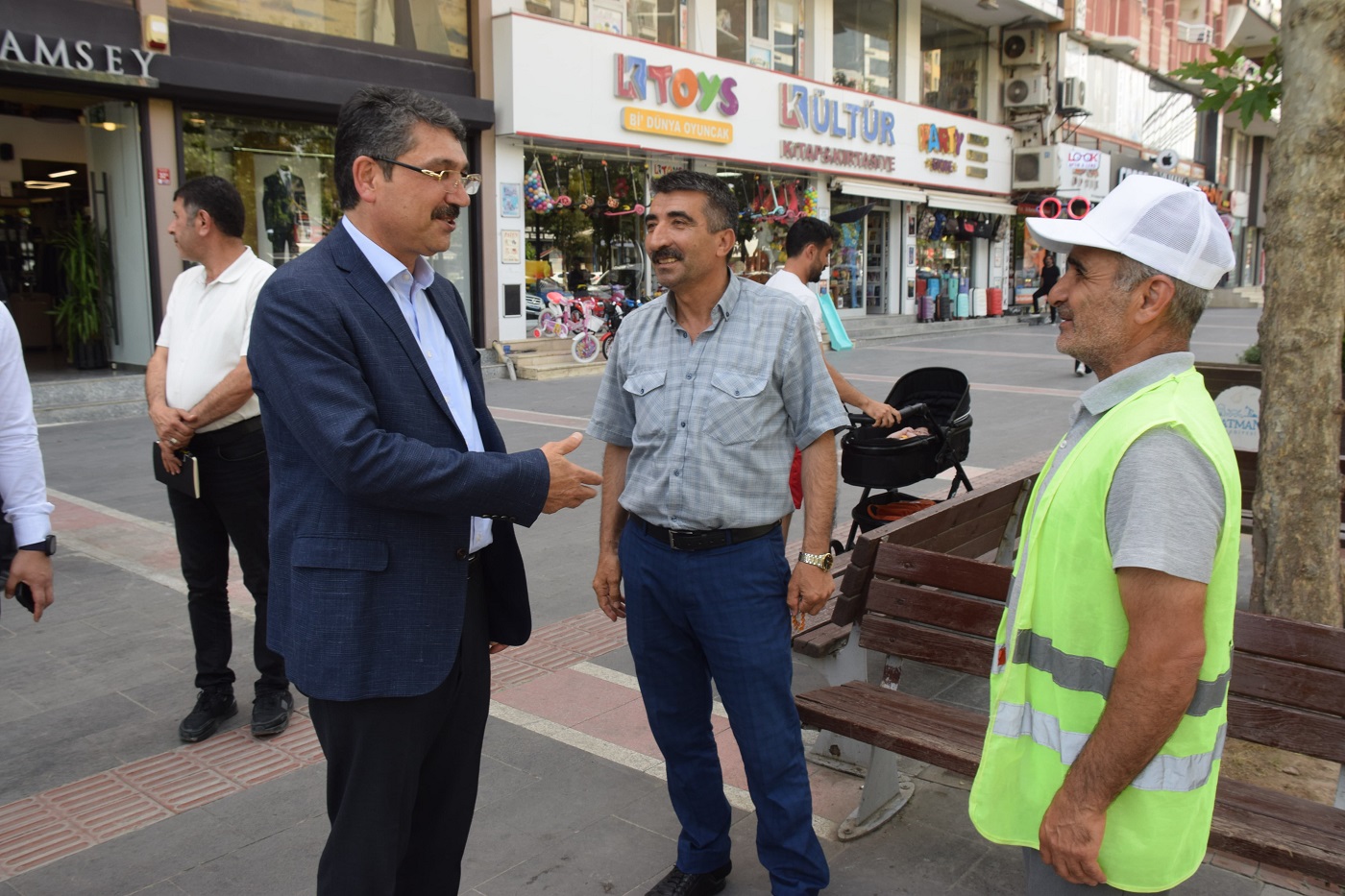 “Esnafımızın Güler Yüzü Bize Güç Veriyor 72