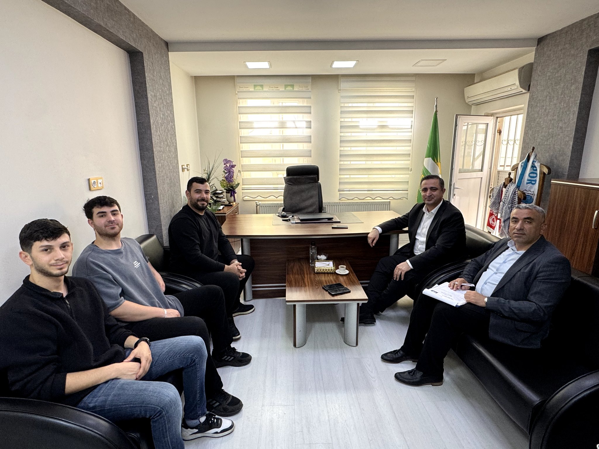 Gp8Tg P Y Xs A E U3 Wk