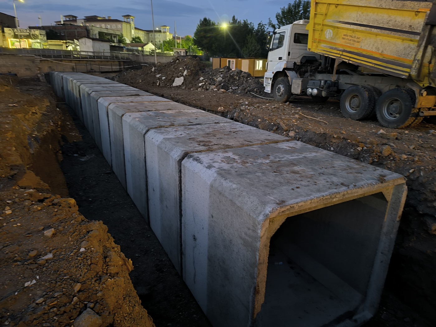 Karşıyaka Ve Hürriyet Mahallelerinde Altyapı Seferberliği 02