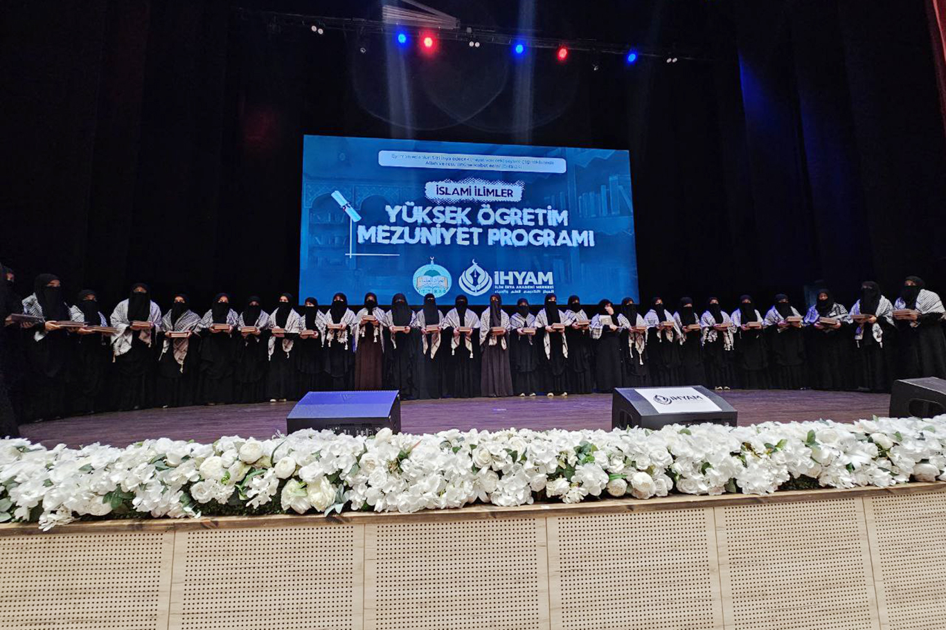 Batman’da 30 Öğrenci İslami İlimlerden Mezun Oldu (1)