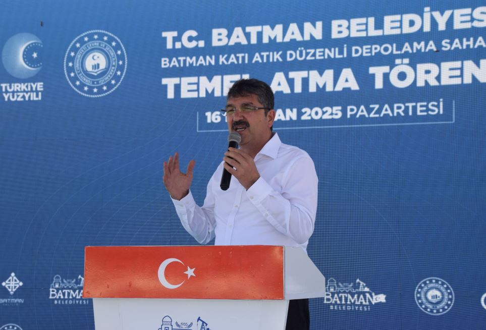 Batman'da Katı Atık Düzenli Depolama Sahası Temeli Atıldı (1)