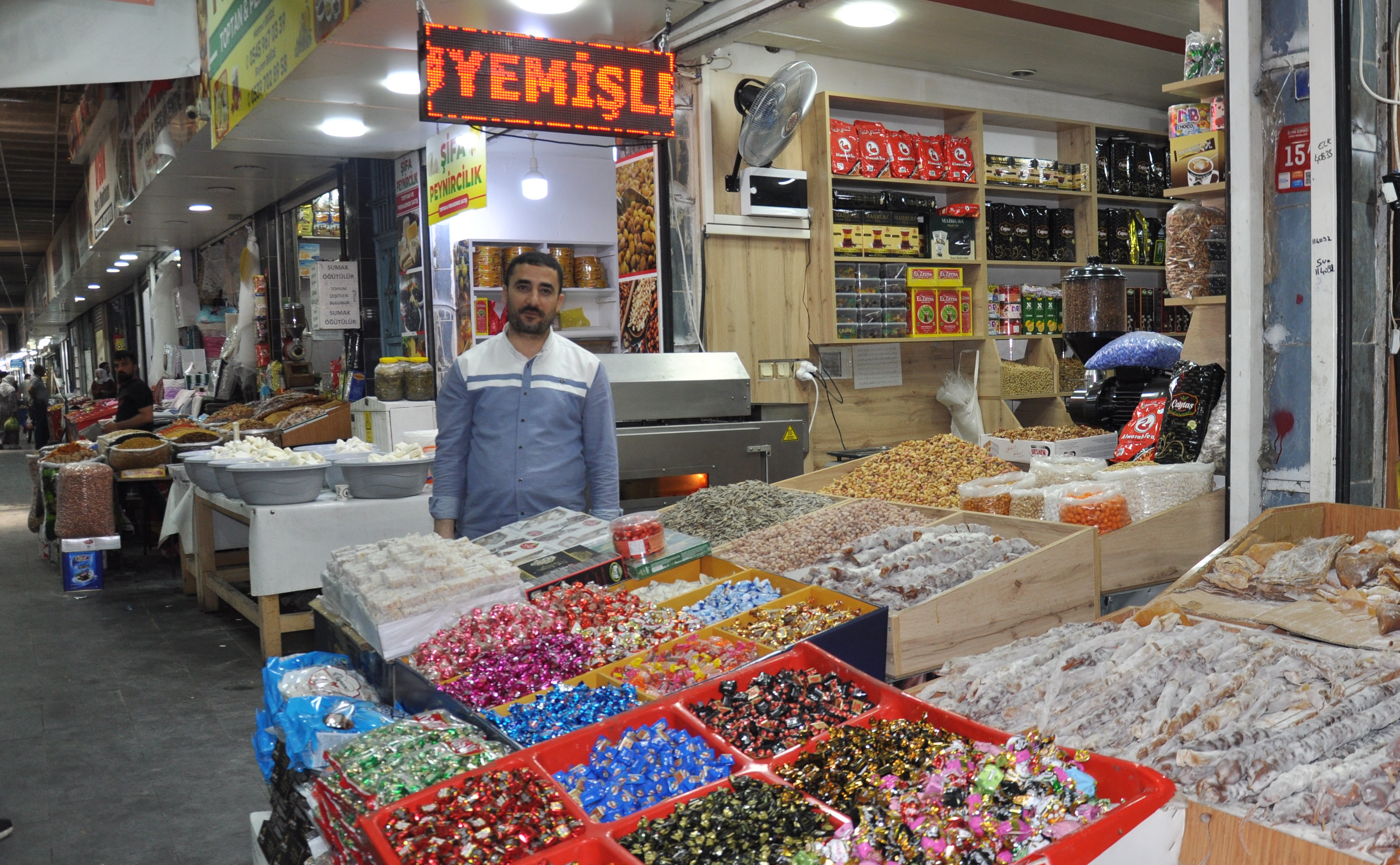 Çarşıda Bayram Havası Yok (1)