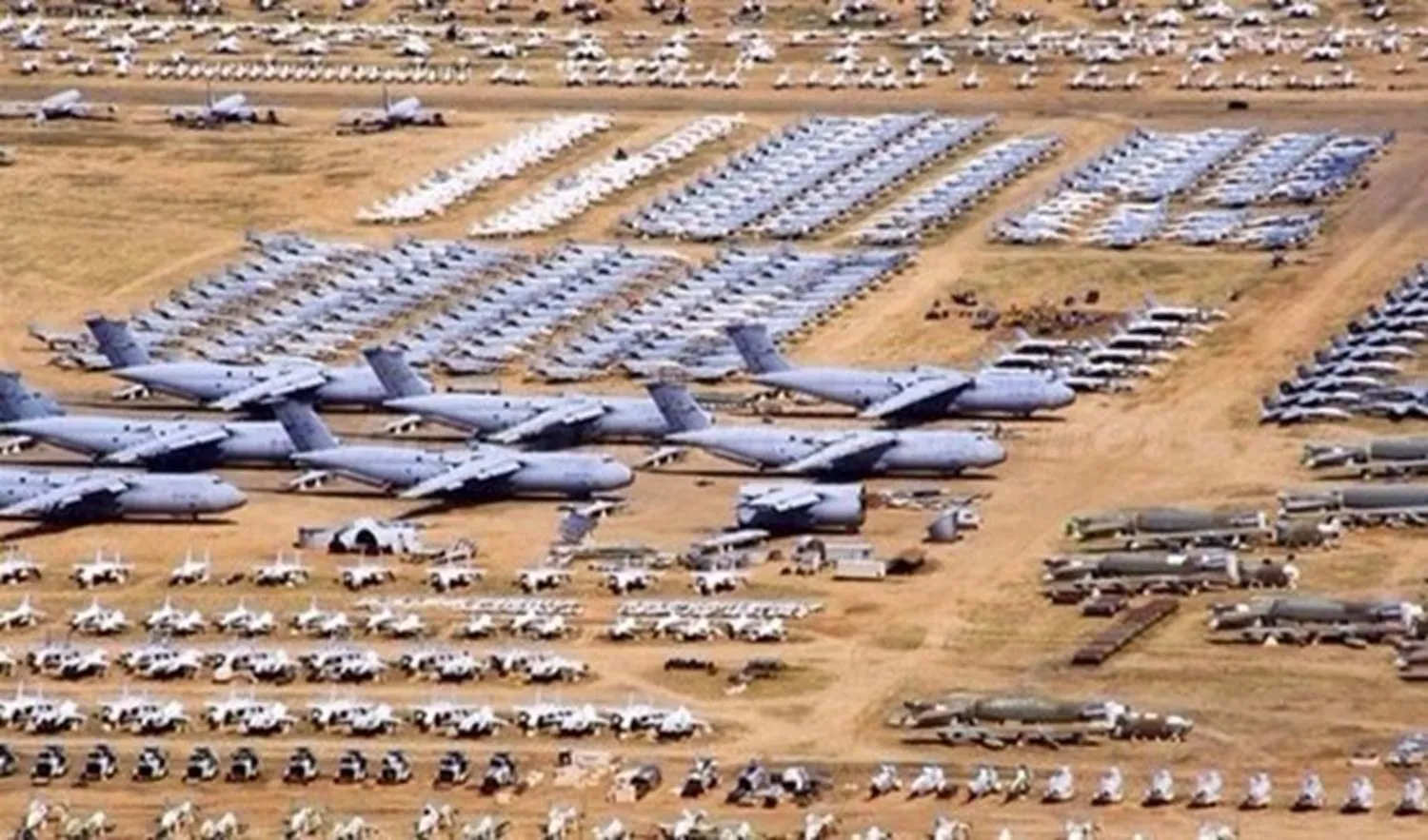 Katar’da Kaç Amerikan Askeri Var-1