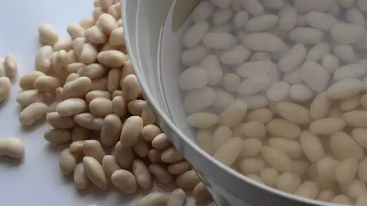 Kuru Fasulye Pişirirken Kabuklarının Çıkmaması Için Ne Yapmalı