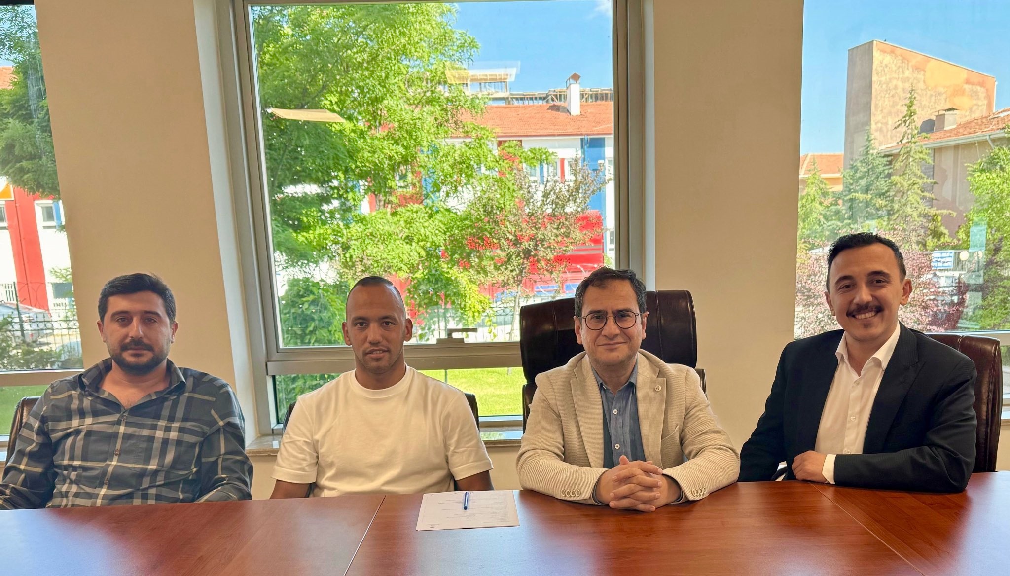 Batman Petrolspor, Vanspor'un Yıldızıyla Anlaştı 002