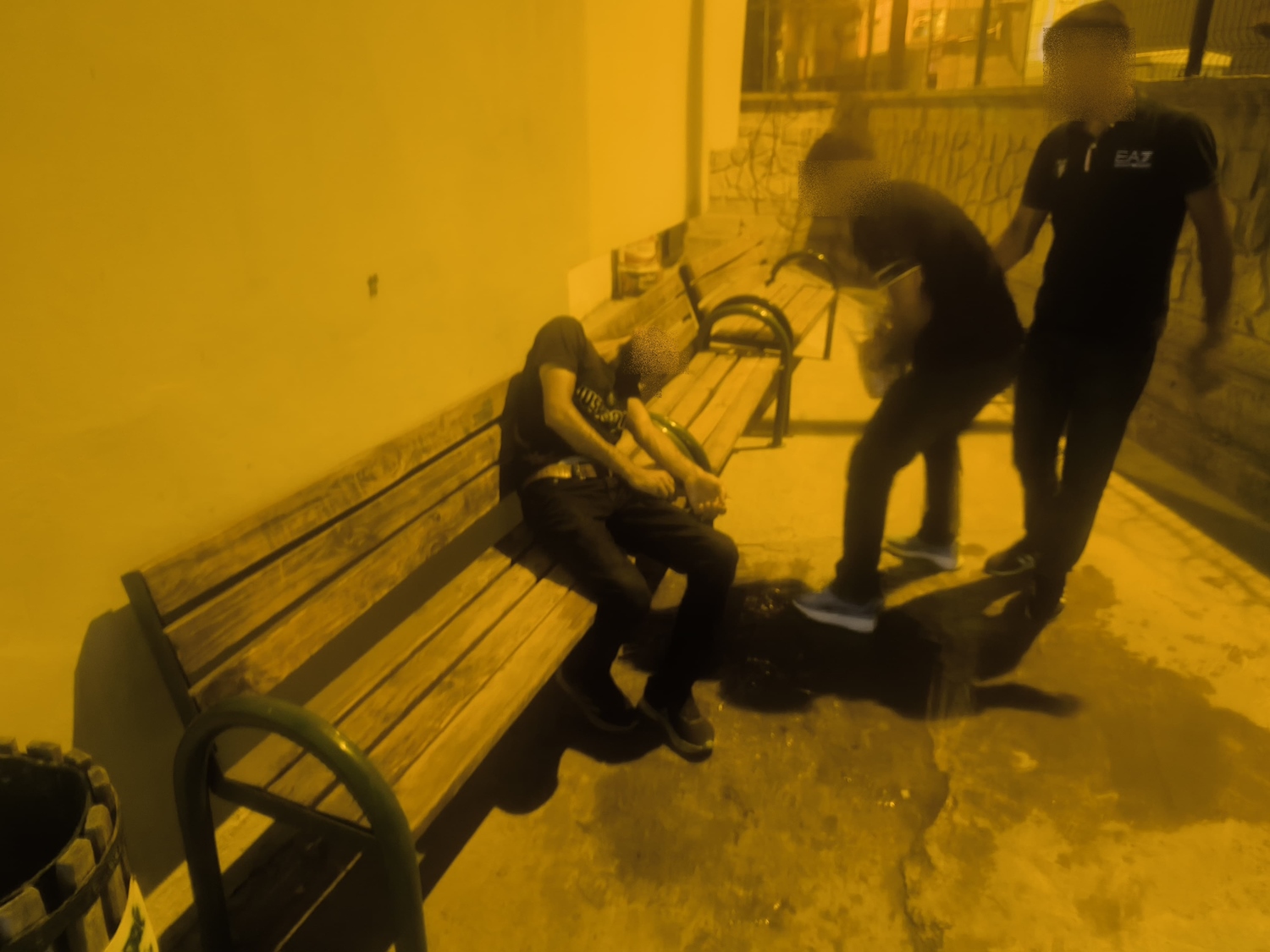 Batman’da Neler Oluyor! Camii Avlusunda Yürek Burkan Görüntü 8