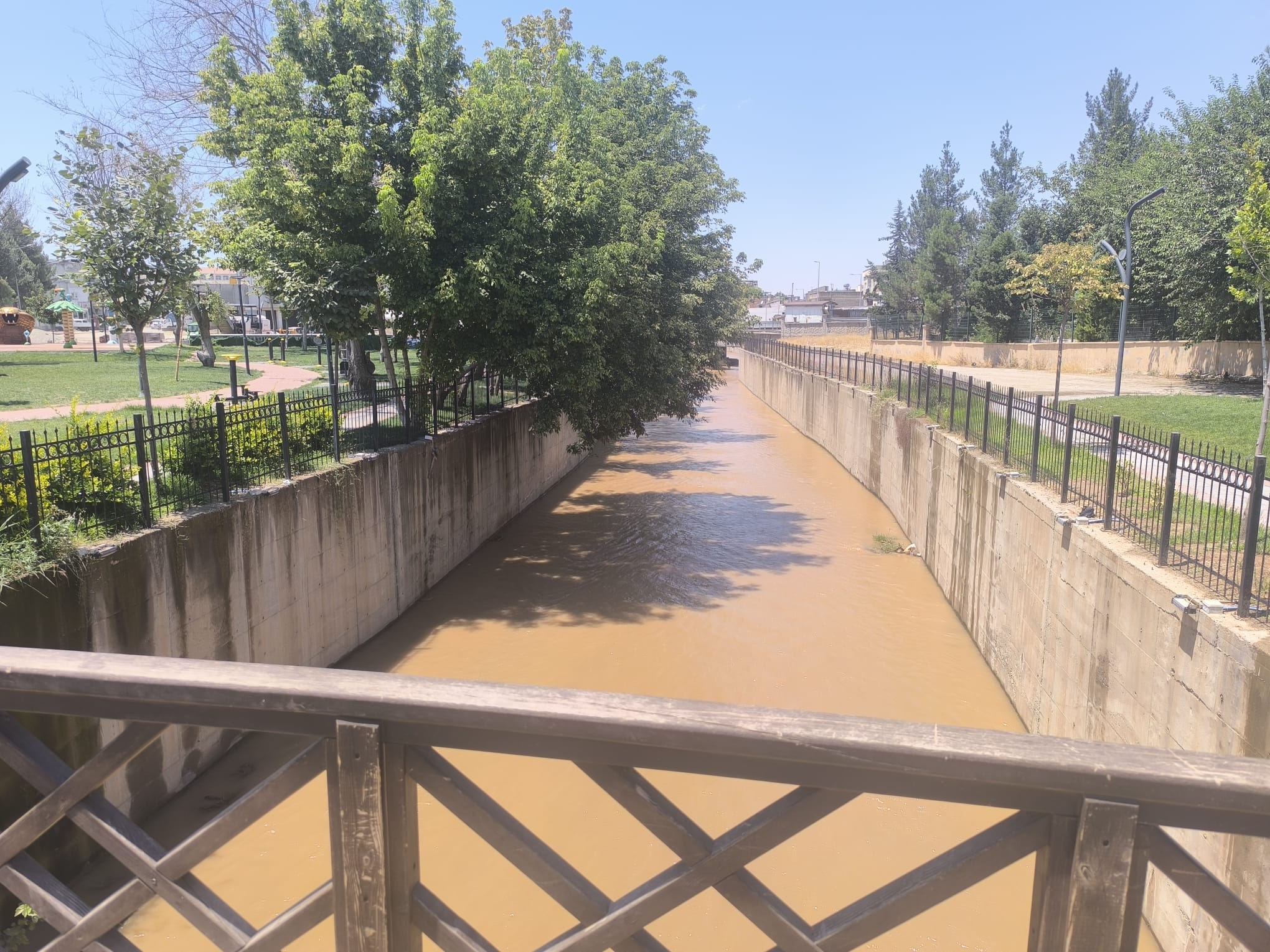 Batman’ın Verimli Toprakları İluh Deresi’ne Akmaya Devam Ediyor (4)