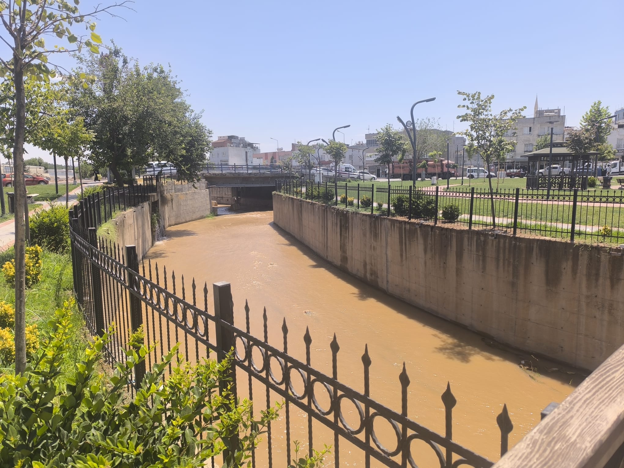 Batman’ın Verimli Toprakları İluh Deresi’ne Akmaya Devam Ediyor (6)