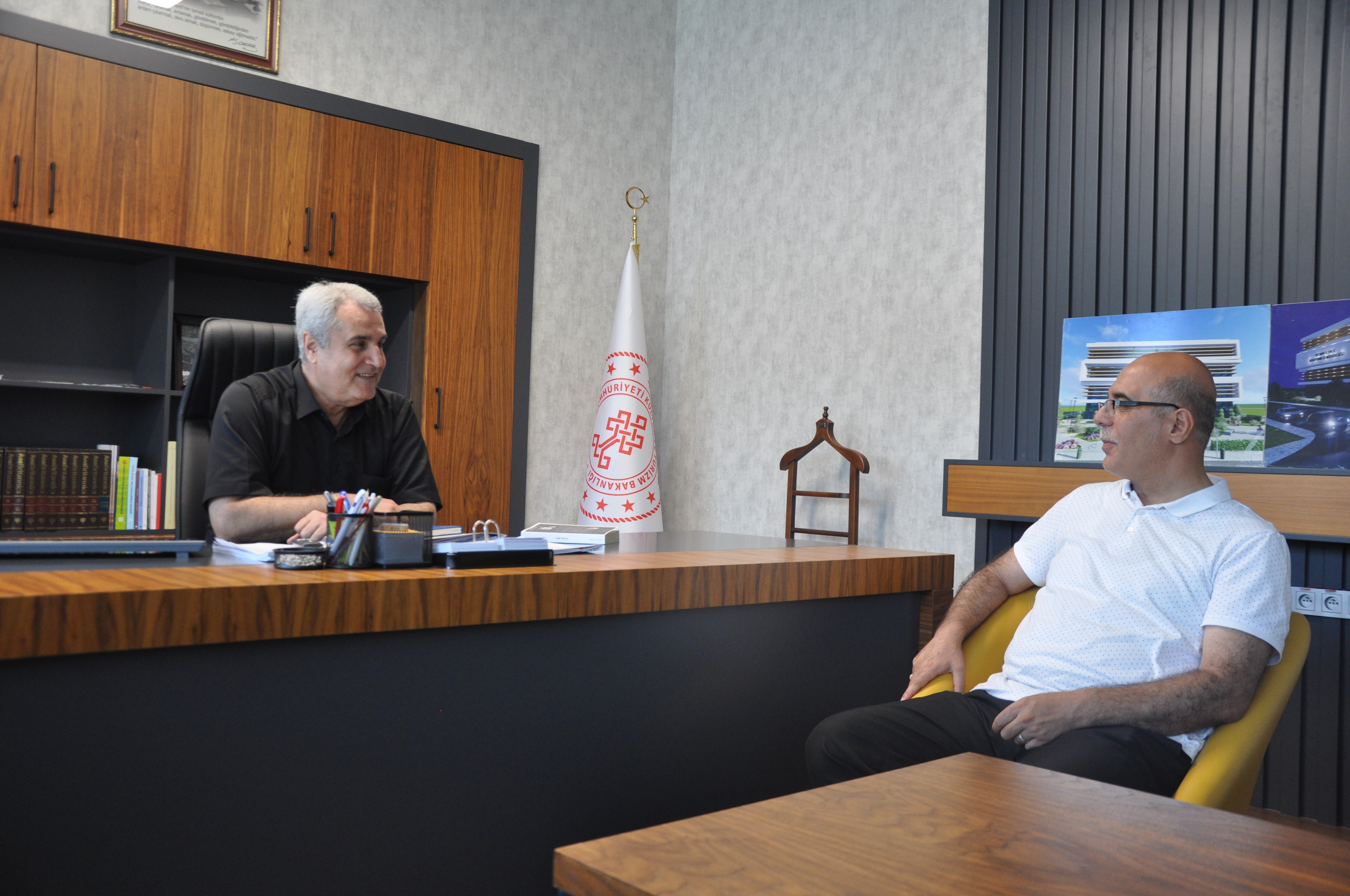 Batmanlılara Serin Ve Sessiz Ortamda Kitap Okuma Daveti (4)