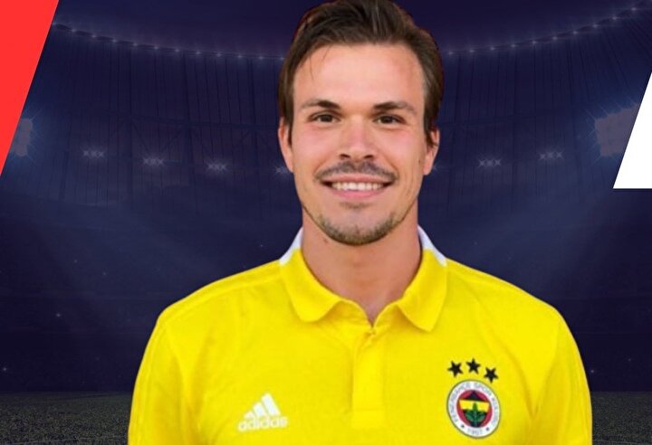 Fenerbahçe'de Flaş Ayrılık Iddiası Kulüpten Kovuldu!-1