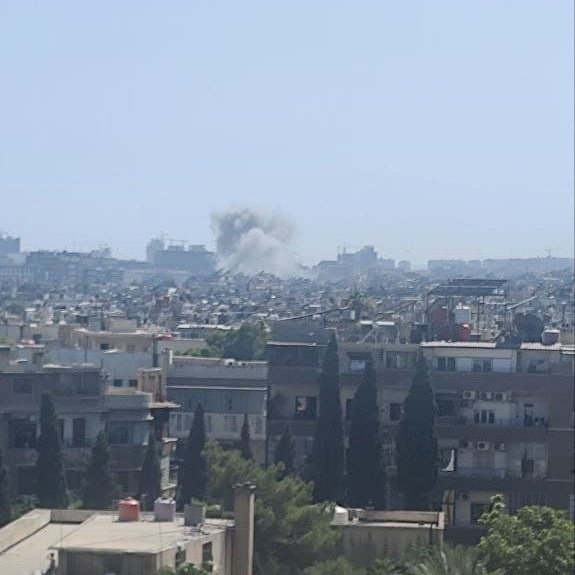 İsrail'den Suriye'ye Peş Peşe Saldırılar 33