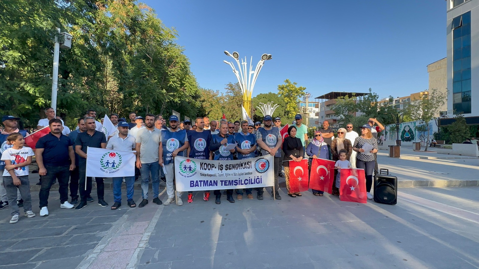 Kamu İşçileri Alanlara İndi (2)