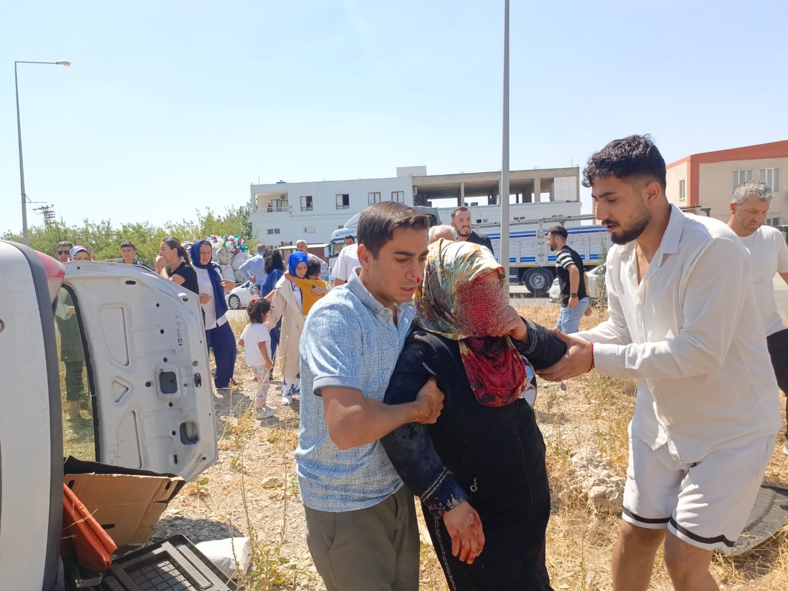 Piknik Yolunda Feci Kaza Ağır Yaralılar Var!-1