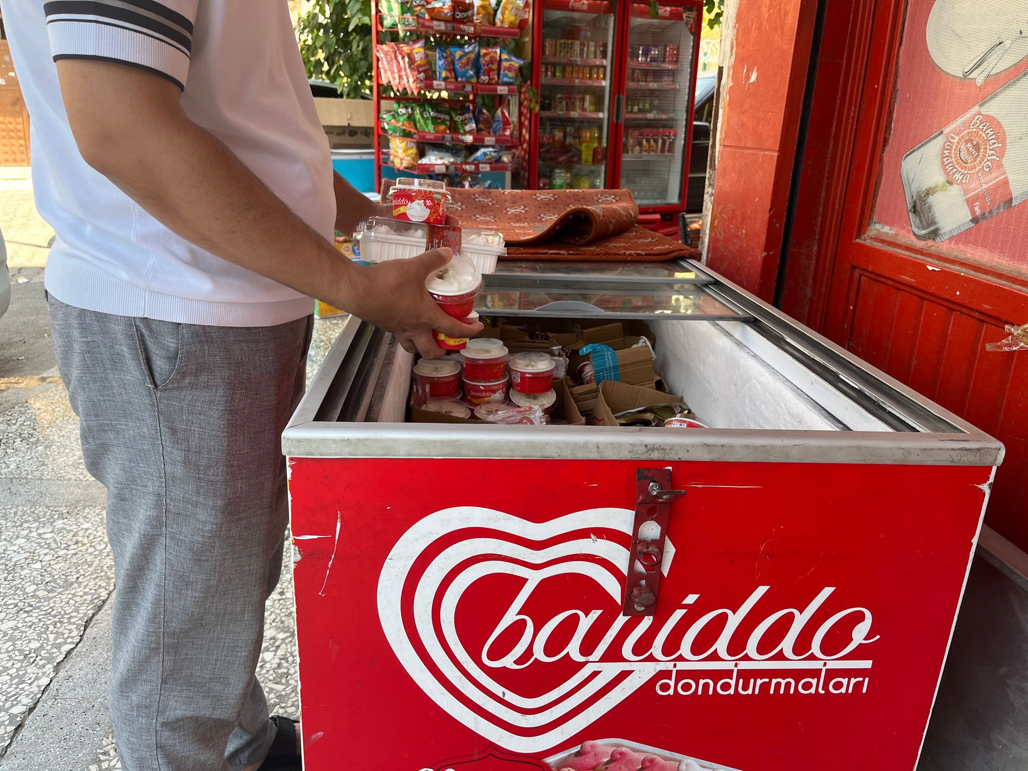 Su Kesintilerinin Yaşandığı Mahallede Su Boşa Akıyor (1)-2