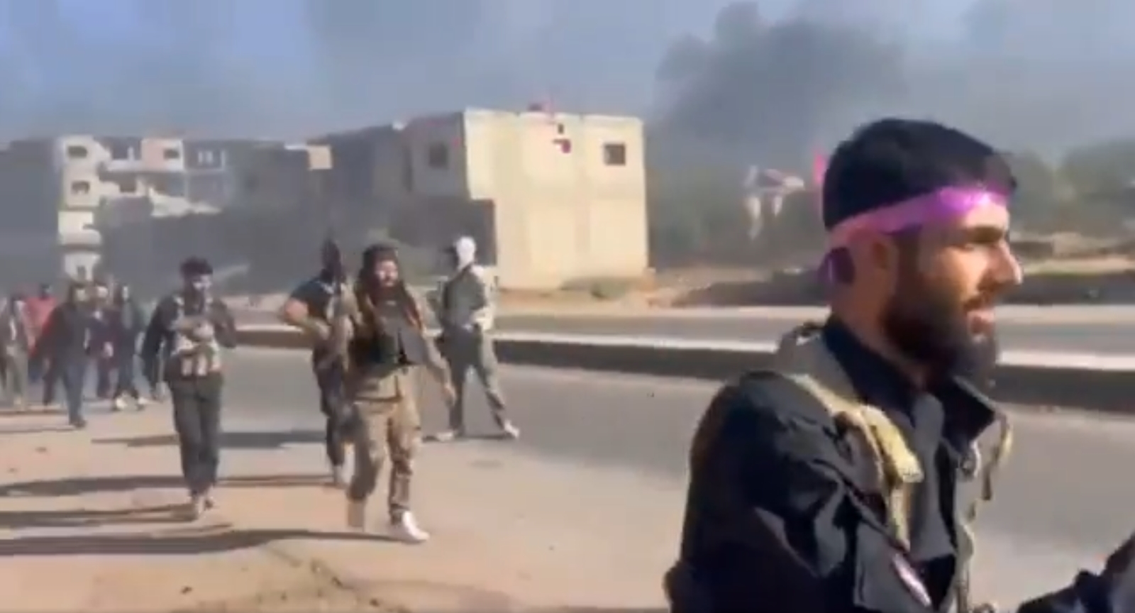 Süveyda'da Dürzi Milisler Kasabayı Terk Etti, Arap Aşiretleri Kontrolü Sağladı 01