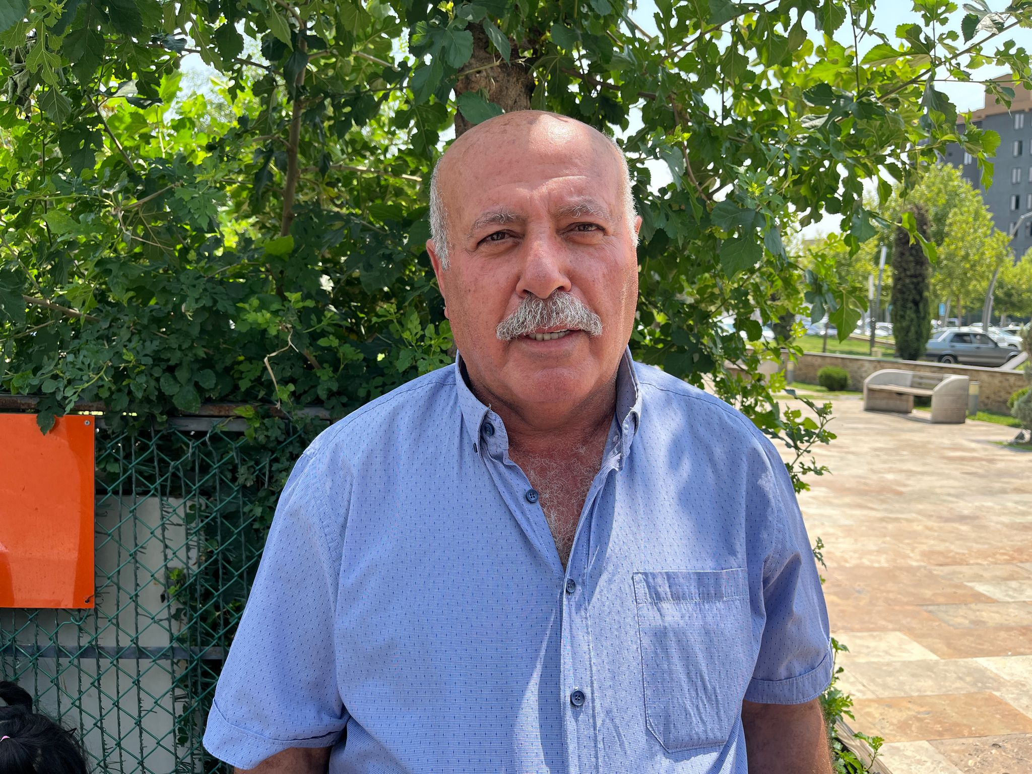 Vatandaşlardan Belediyeye Klimalı Durak Talebi (1)