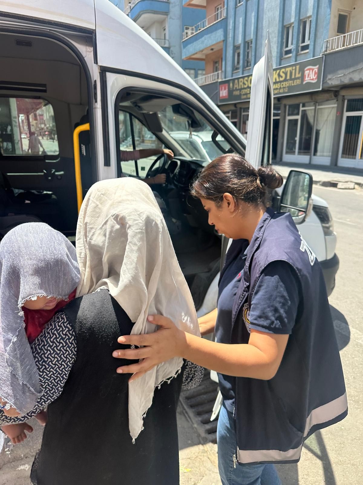 Batman'da 15 Dilenciye Ceza Kesildi 88