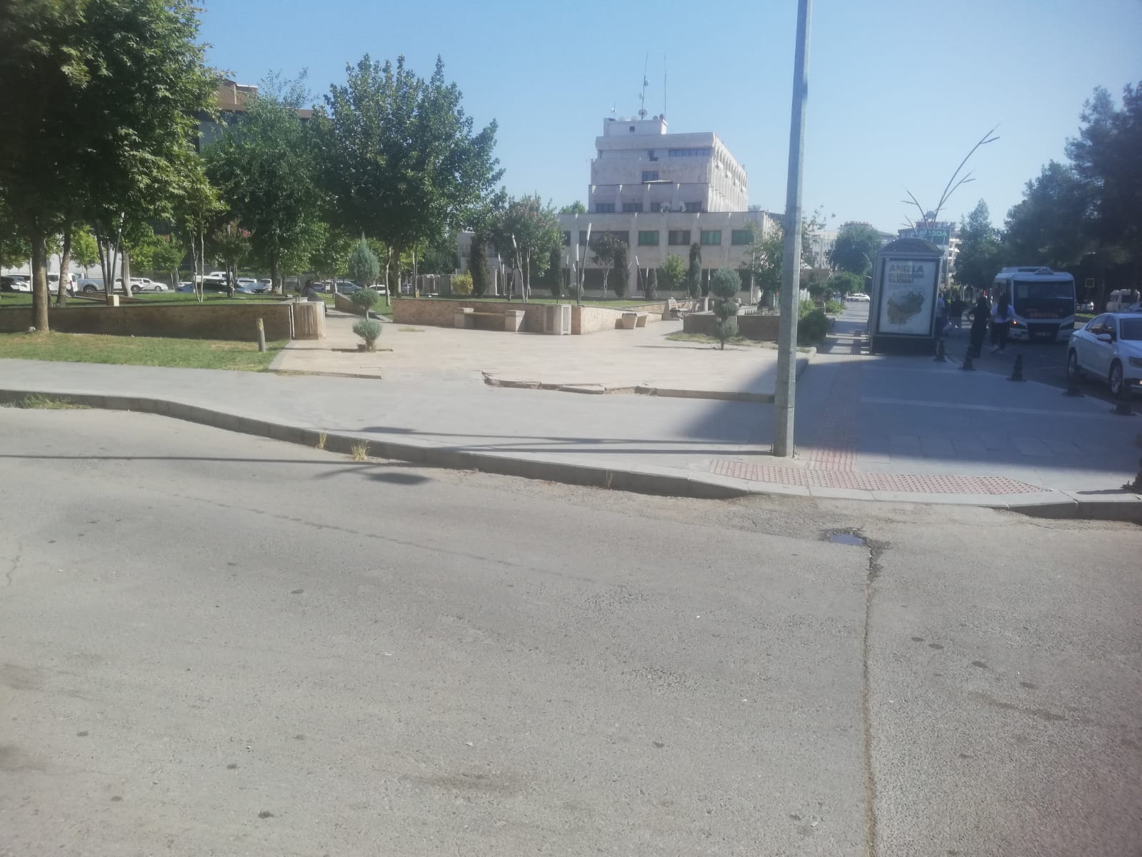 Batman’da Kavurucu Sıcaklar Hayatı Felç Etti Kent Merkezi Terkedilmiş Gibi (3)