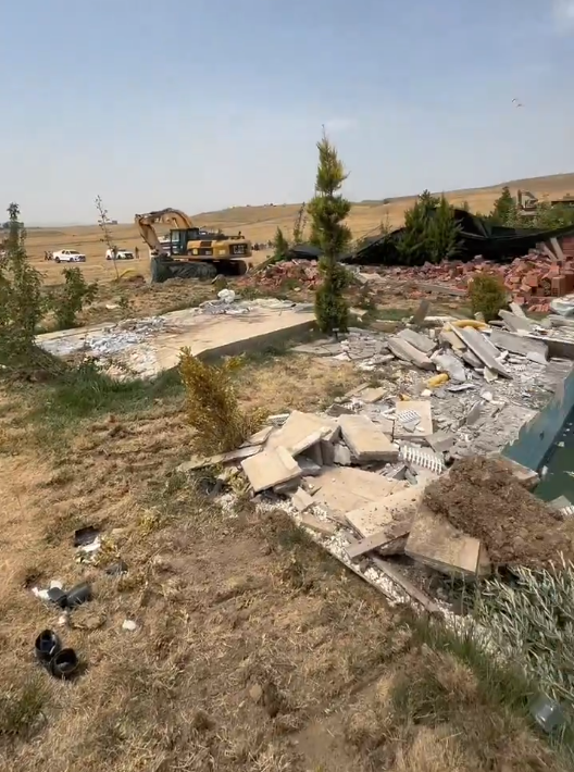 Batman’da Yıkılan Hobi Bahçesi Sahipleri Sadece Evlerimiz Değil Biz De Yıkıldık 33