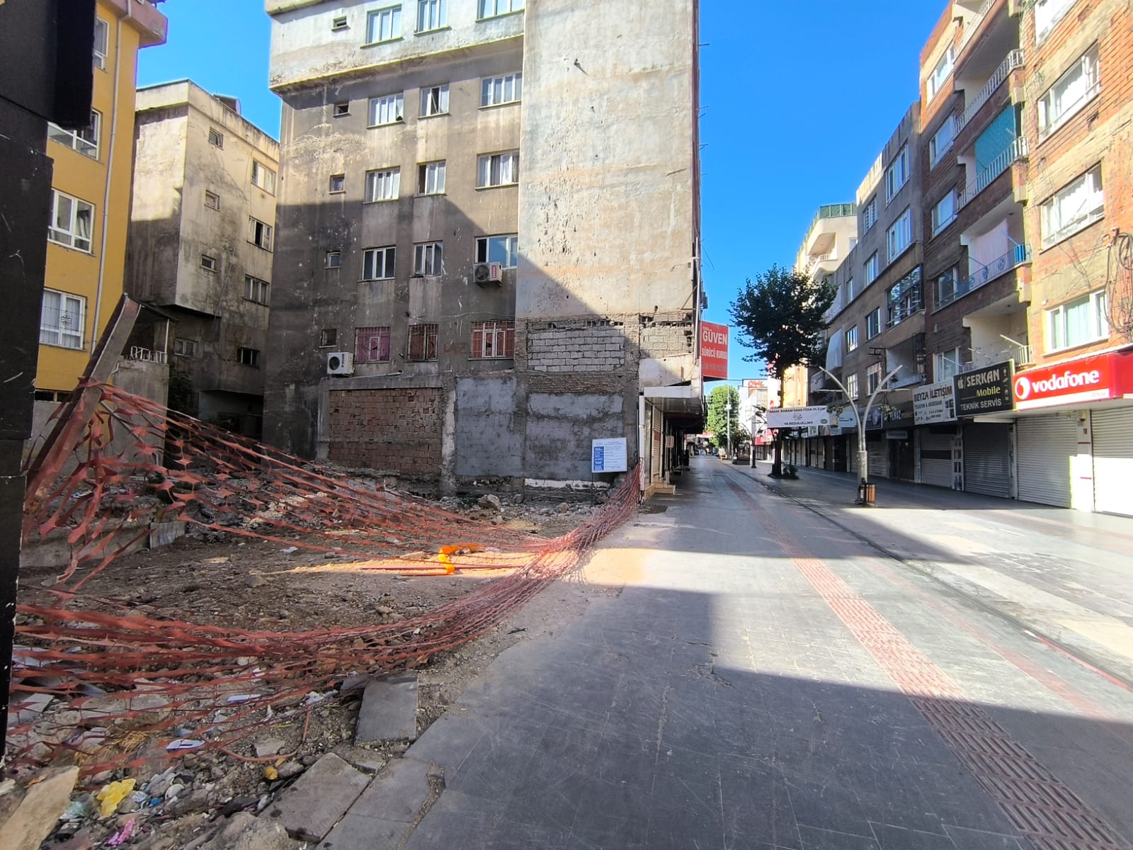 Bu Çirkin Görüntü Gülistan Caddesi’ne Yakışmıyor (1)