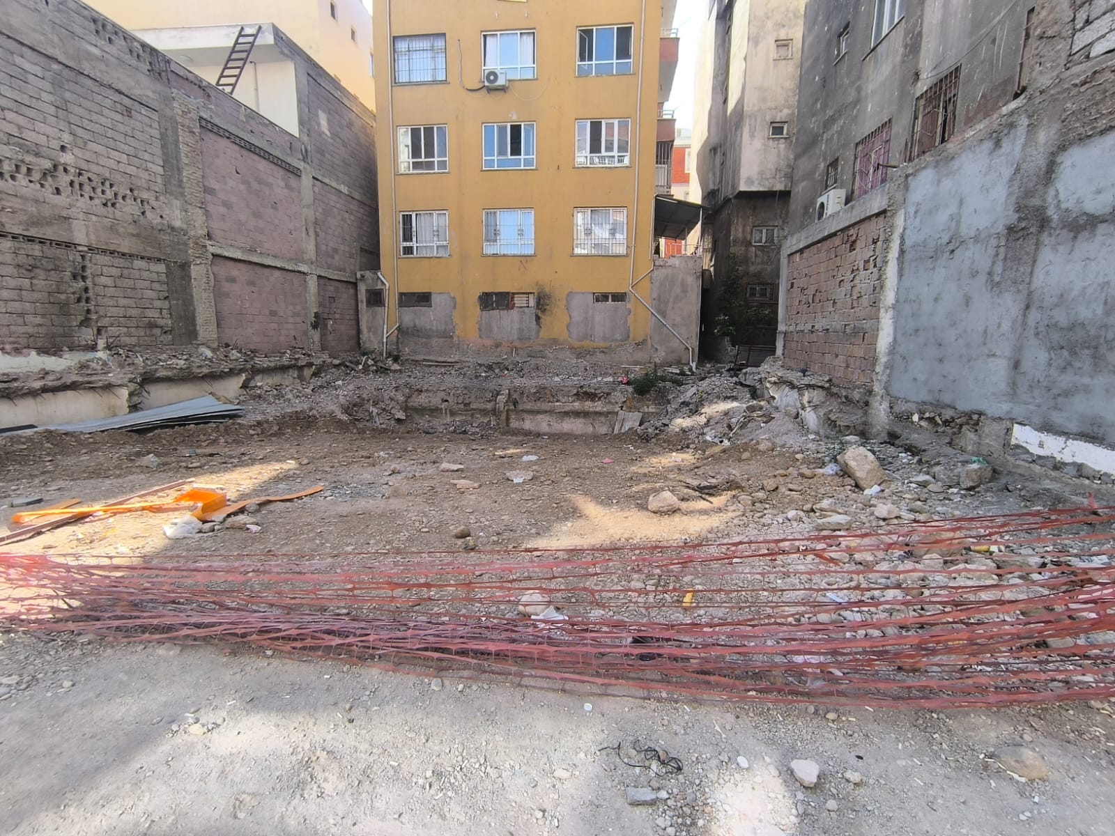 Bu Çirkin Görüntü Gülistan Caddesi’ne Yakışmıyor (2)