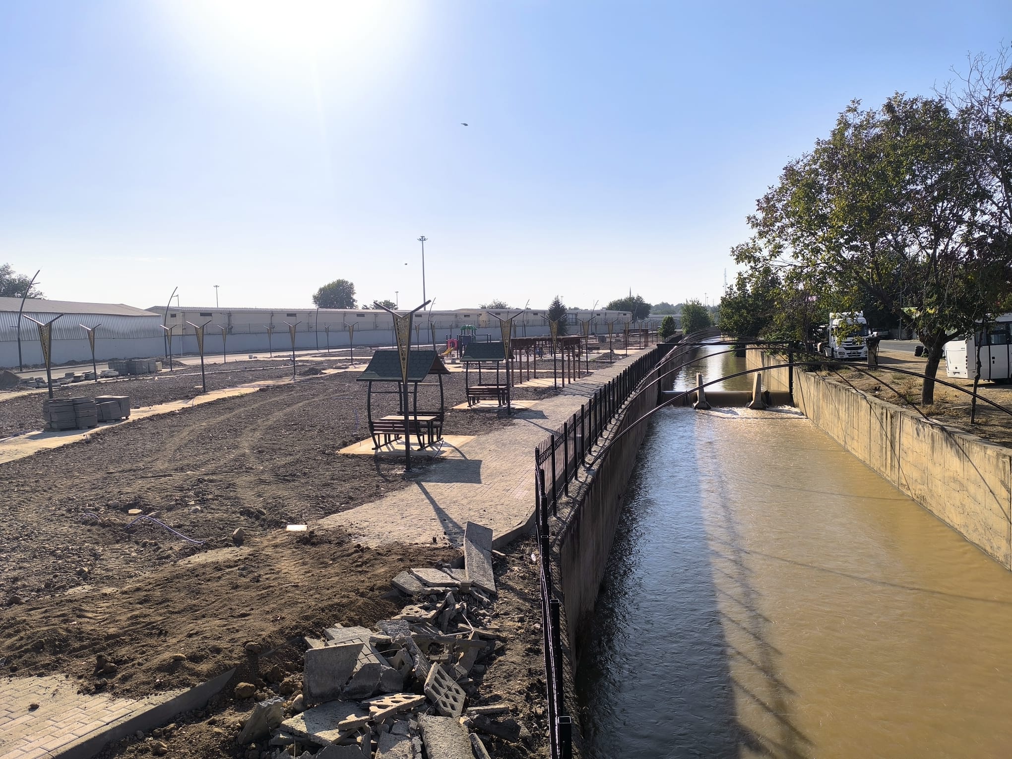 İluh Deresi Kenarındaki Yeni Park Şekilleniyor (8)