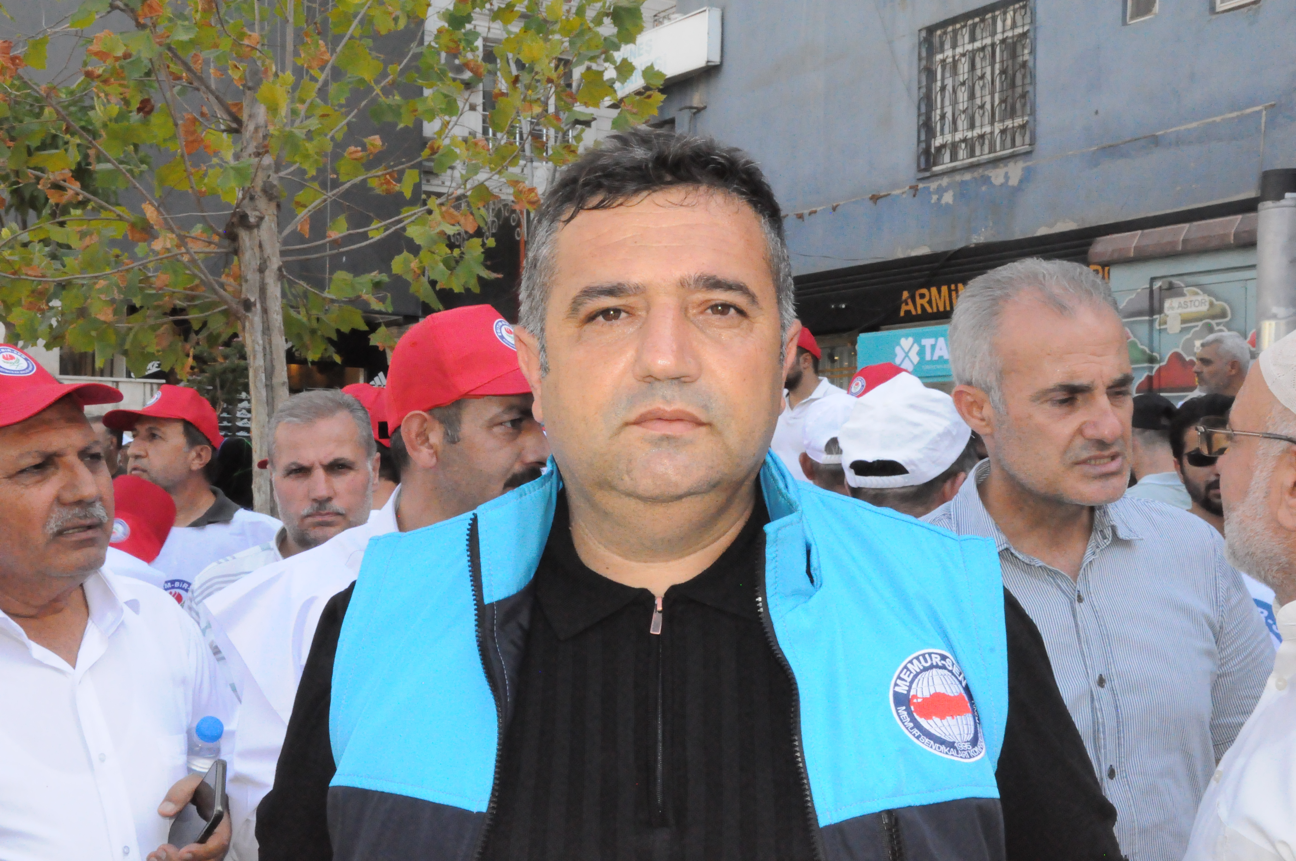 Memurlardan Zam Protestosu Taleplerimiz Karşılanıncaya Kadar Meydandayız!-1