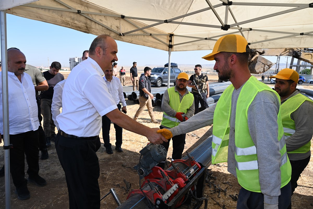 Vali Canalp, Yeni Yapılan İçme Suyu Hattını Yerinde İnceledi (1)