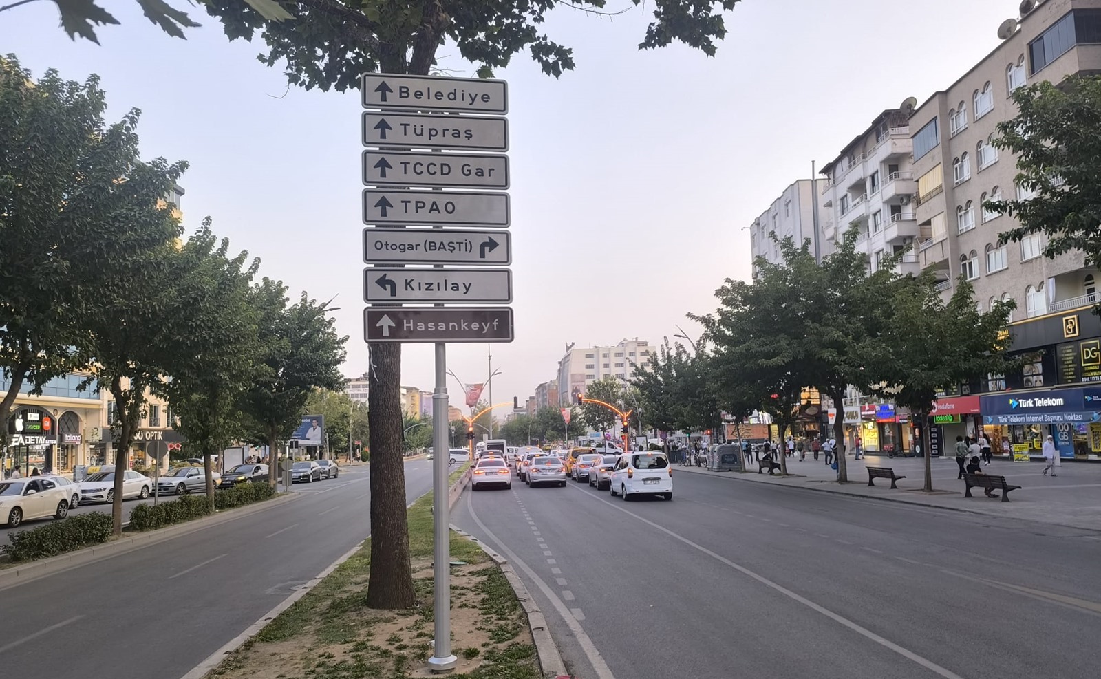 Yönlendirme Levhasındaki Basit Hata Hala Düzeltilmedi 7