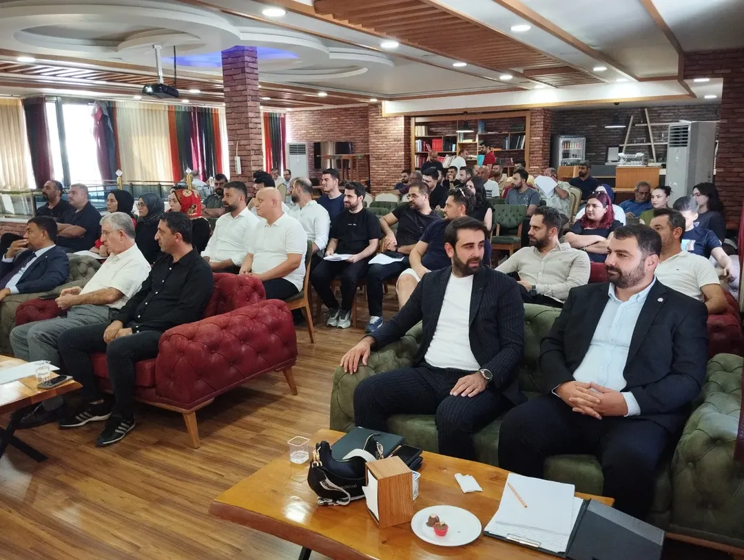 549396838 18059367023573342 2857264070389476724 N