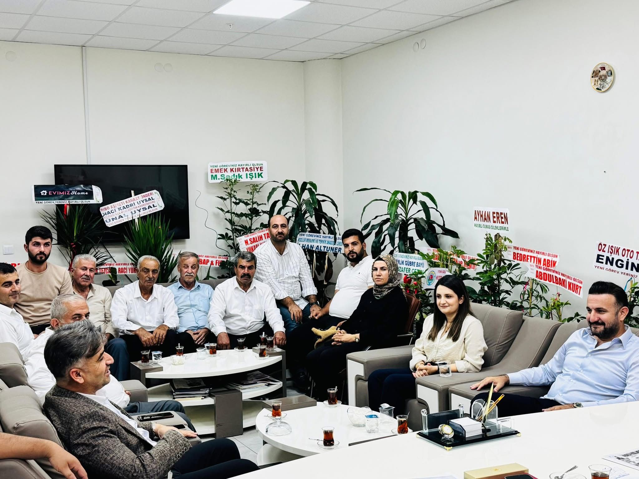 Ak Parti Kozluk Teşkilatından İlçe Milli Eğitim Müdürü Mahmut Işık'a Hayırlı Olsun Ziyareti (2)