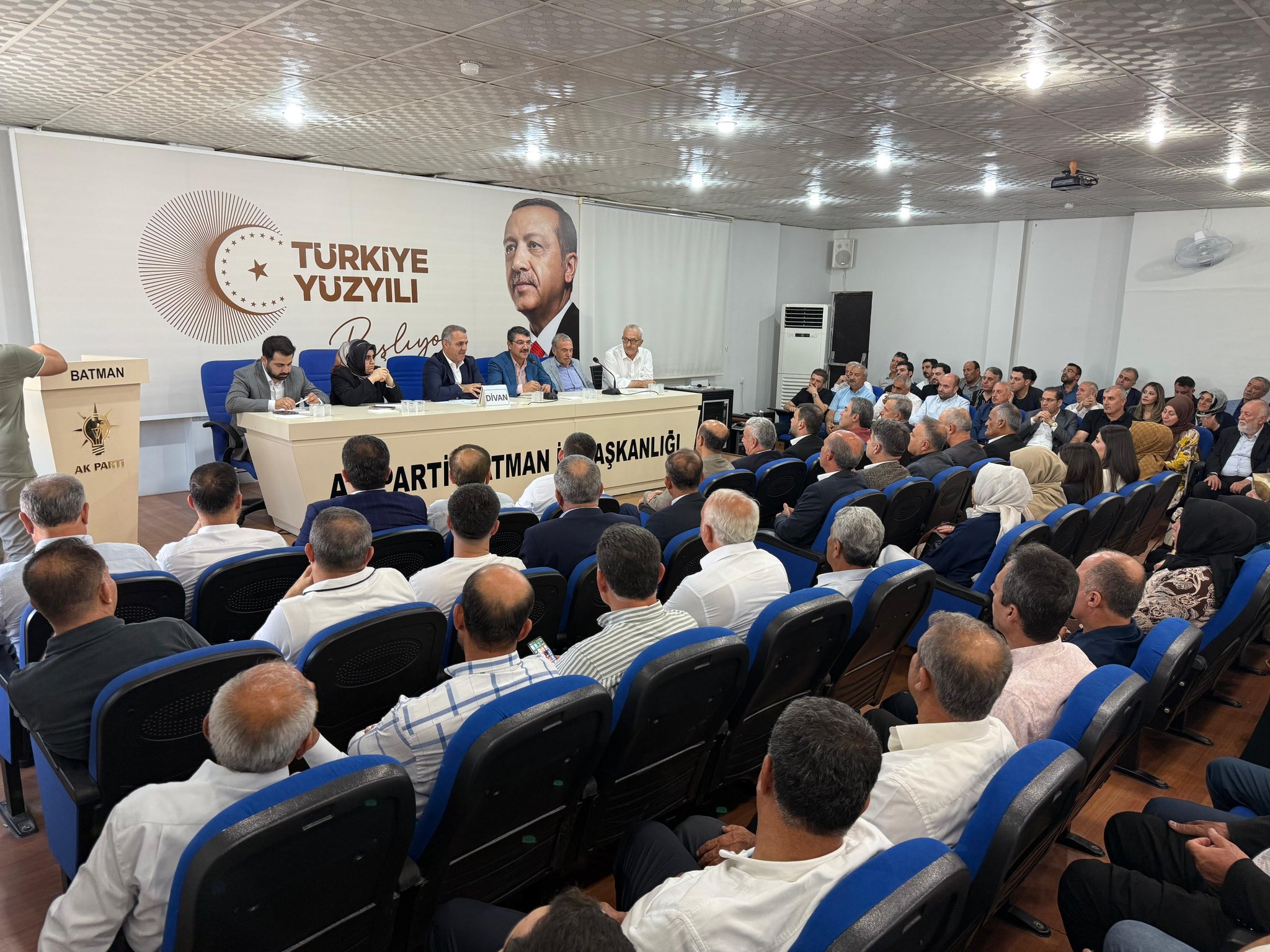 Ak Parti'li Nasıroğlu Batman'da İlmik İlmik Yol Haritası İşliyoruz (2)