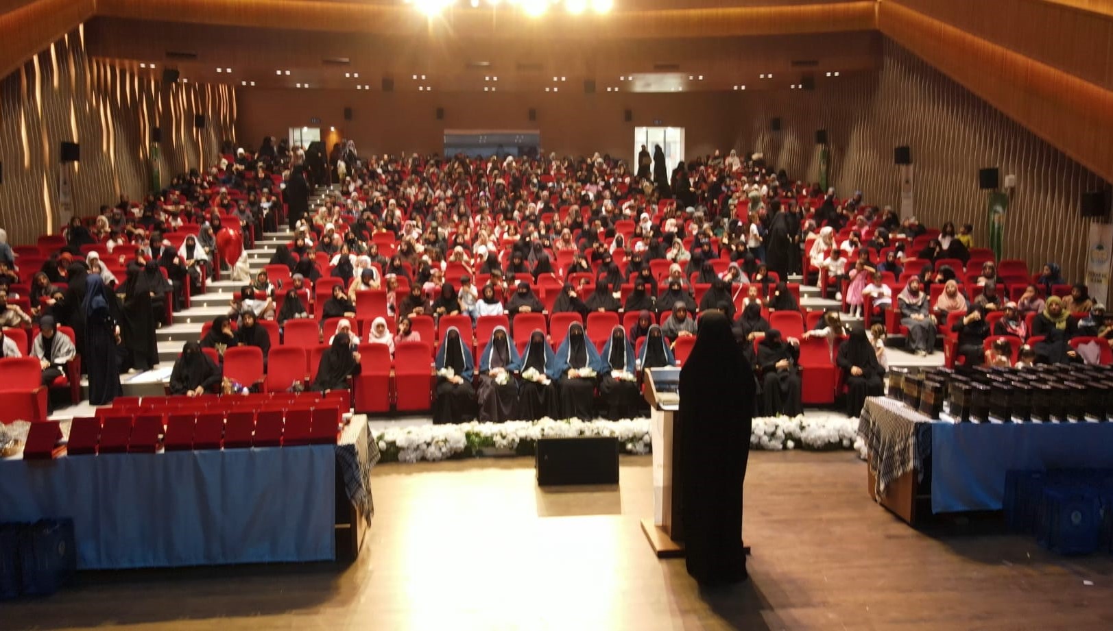 Batman’da Eğitimlerini Tamamlayan 60 Hafize Taç Giydi