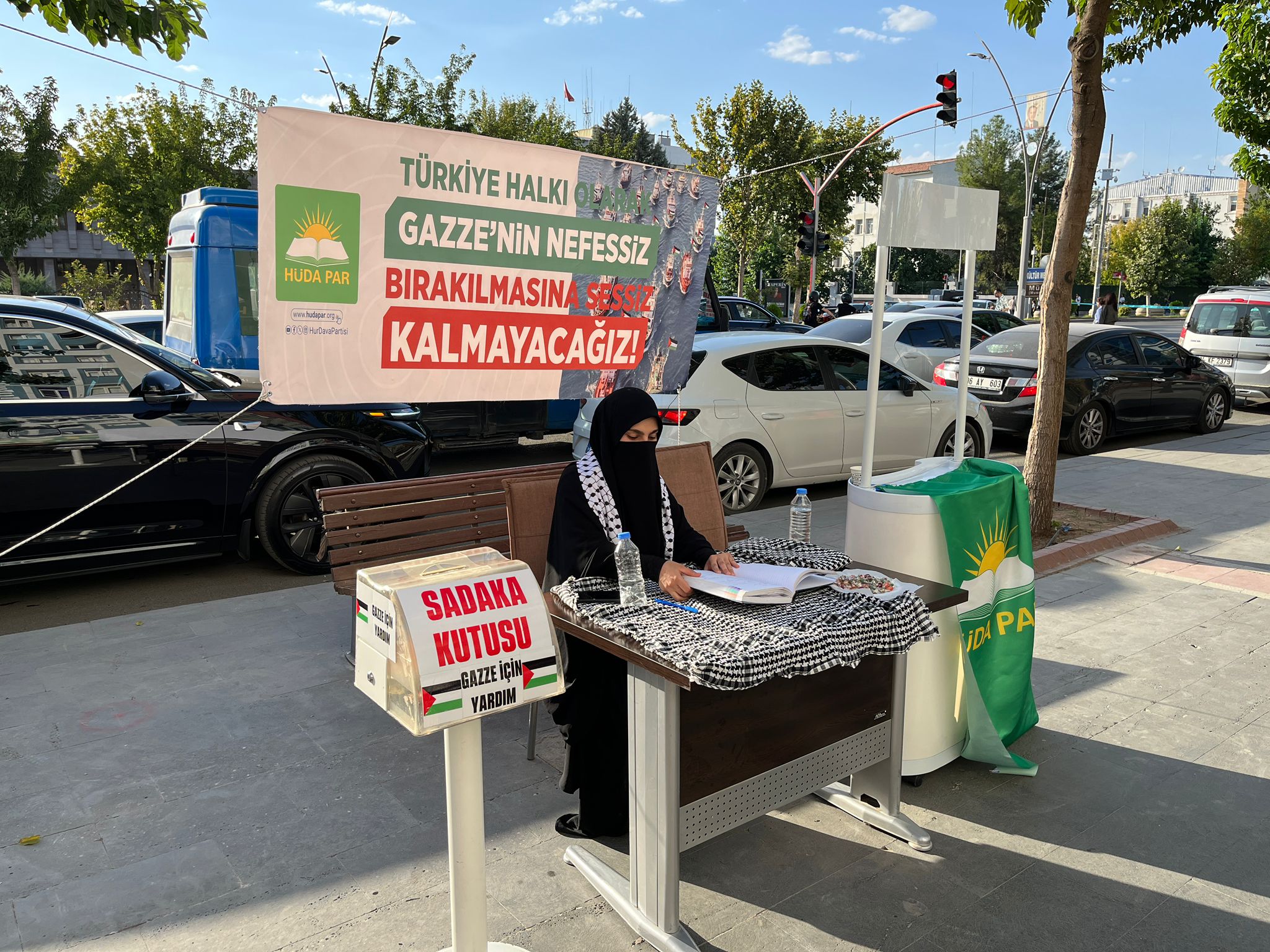 Batman’da Gazze İçin Farkındalık Standı Kuruldu (6)