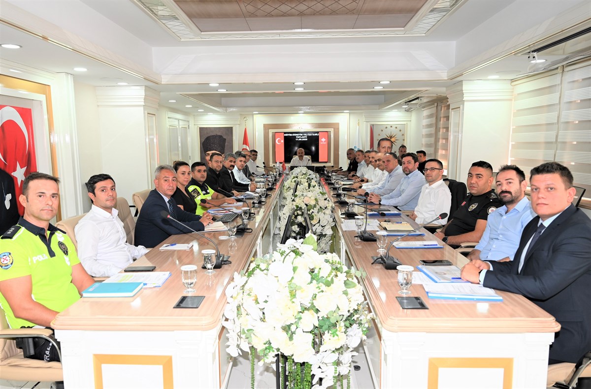 Batman'da Yeni Eğitim Öğretim Yılı Öncesi Güvenlik Toplantısı Yapıldı (2)