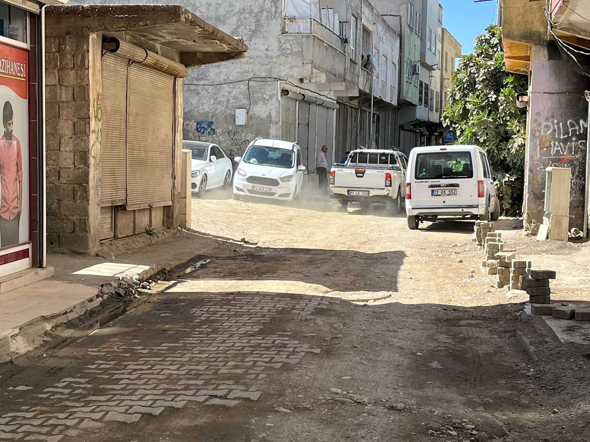 Çarşının Göbeğindeki Sokağın Haline Esnaf İsyan Ediyor (1)