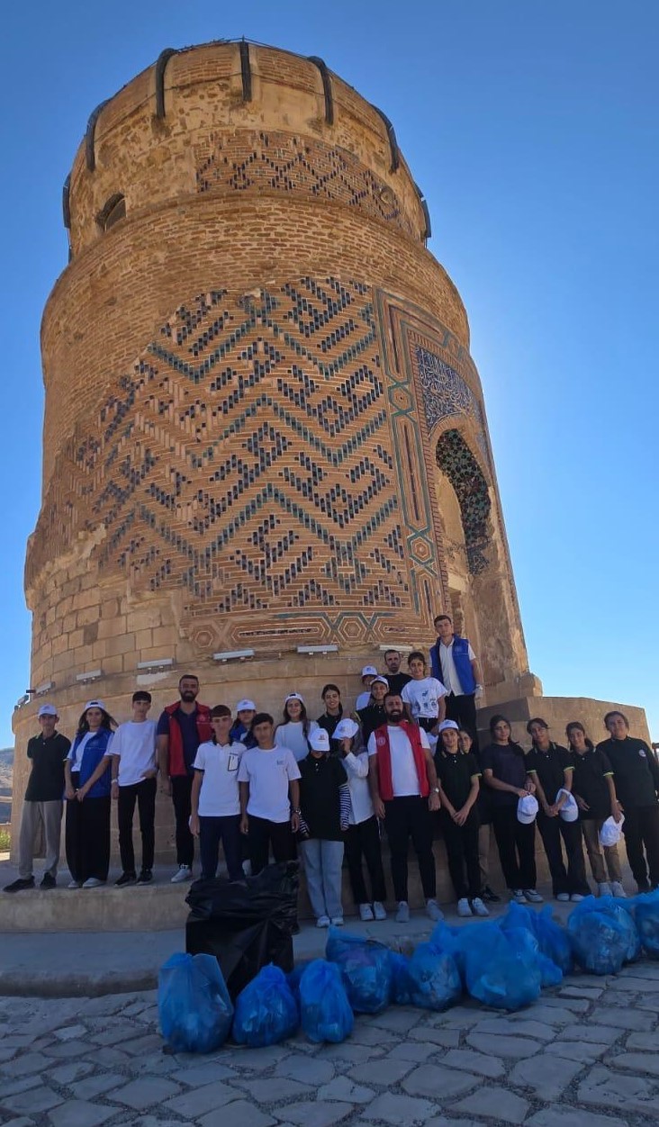 Gençlerden Hasankeyf'te Kapsamlı Temizlik Hareketi (3)