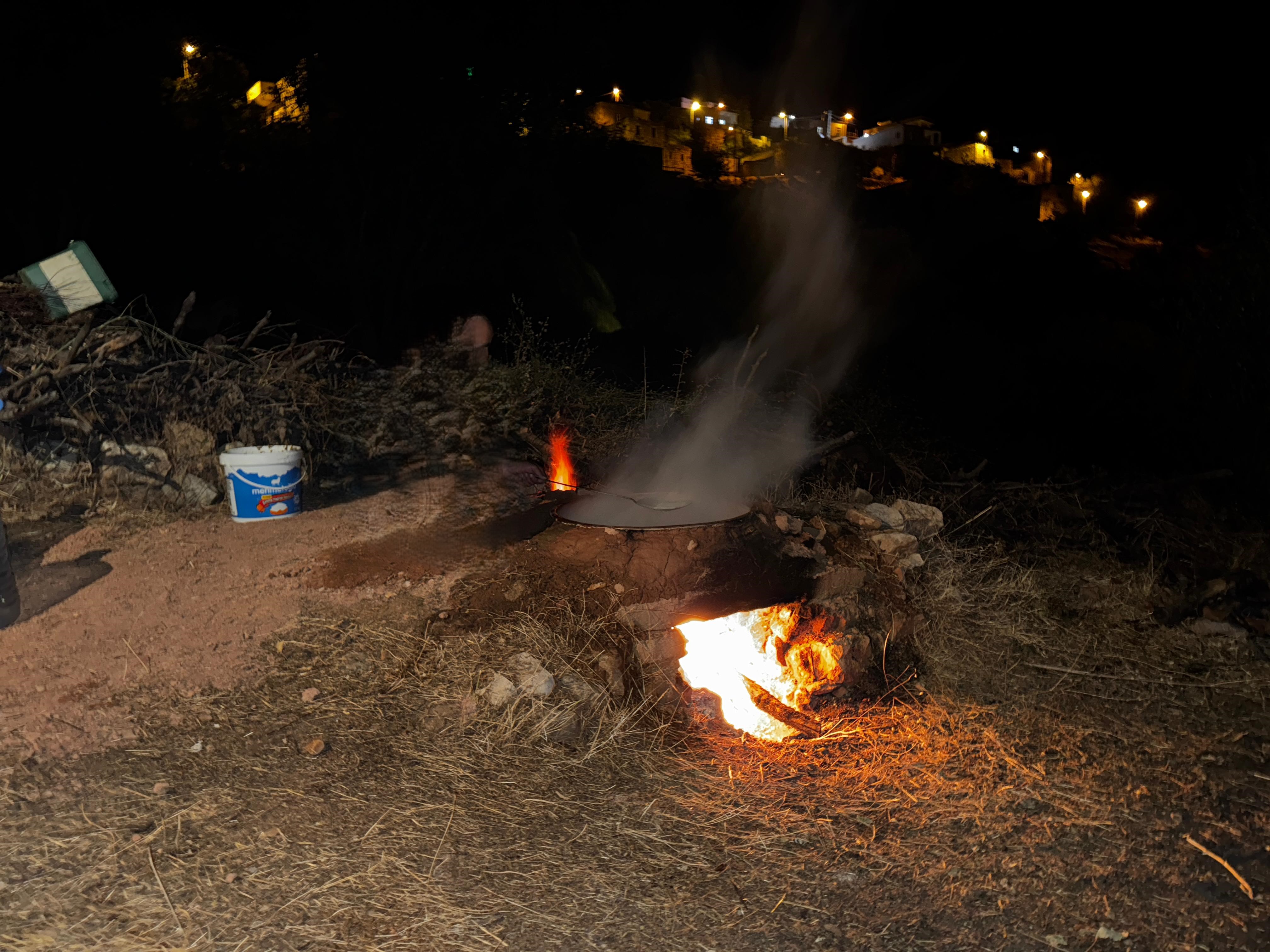 Gercüş’te Cevizli Sucuk Kazanları Kaynamaya Başladı