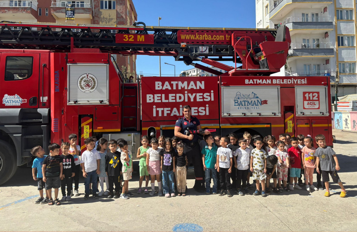 İtfaiye Haftasında Miniklere Yangın Güvenliği Eğitimi1